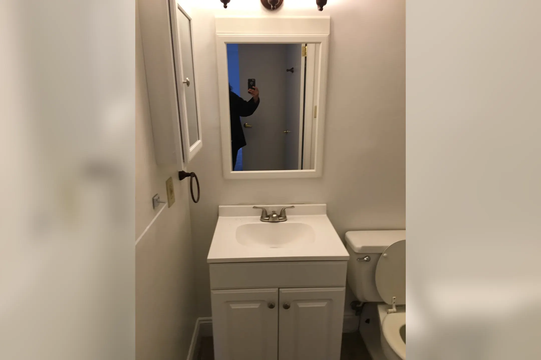 Karl King Towers Apartments South Bend, IN 46601