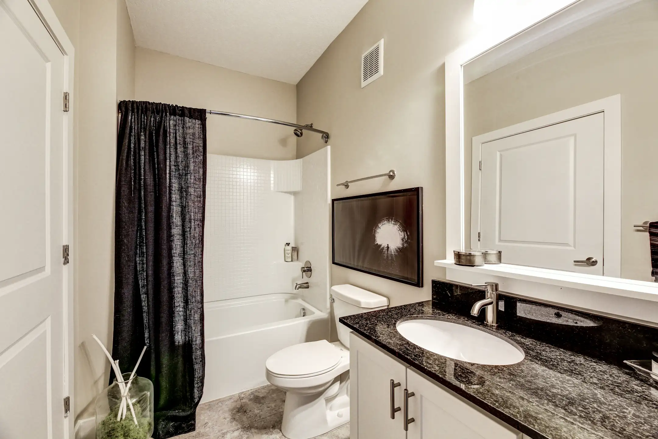 Bathroom - Brighton Chase - Rocky River, OH