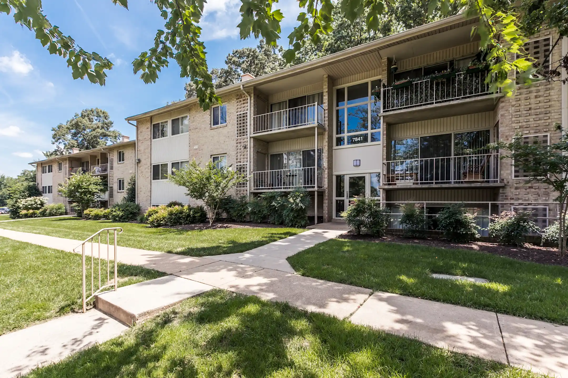 Americana Southdale Apartments Glen Burnie, MD 21060