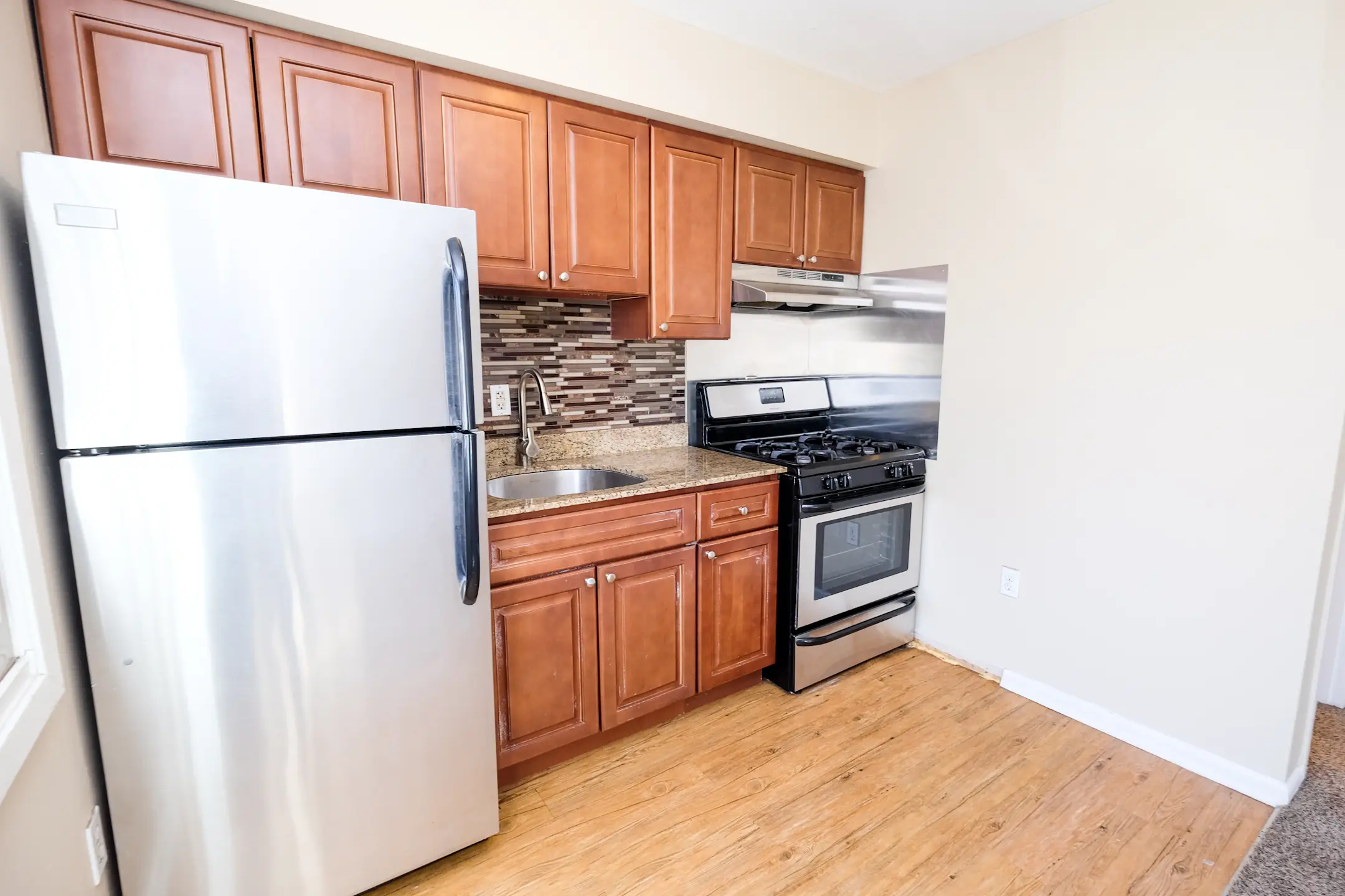 Minnehaha Avenue 3608 Minnehaha Ave Minneapolis, MN Apartments for