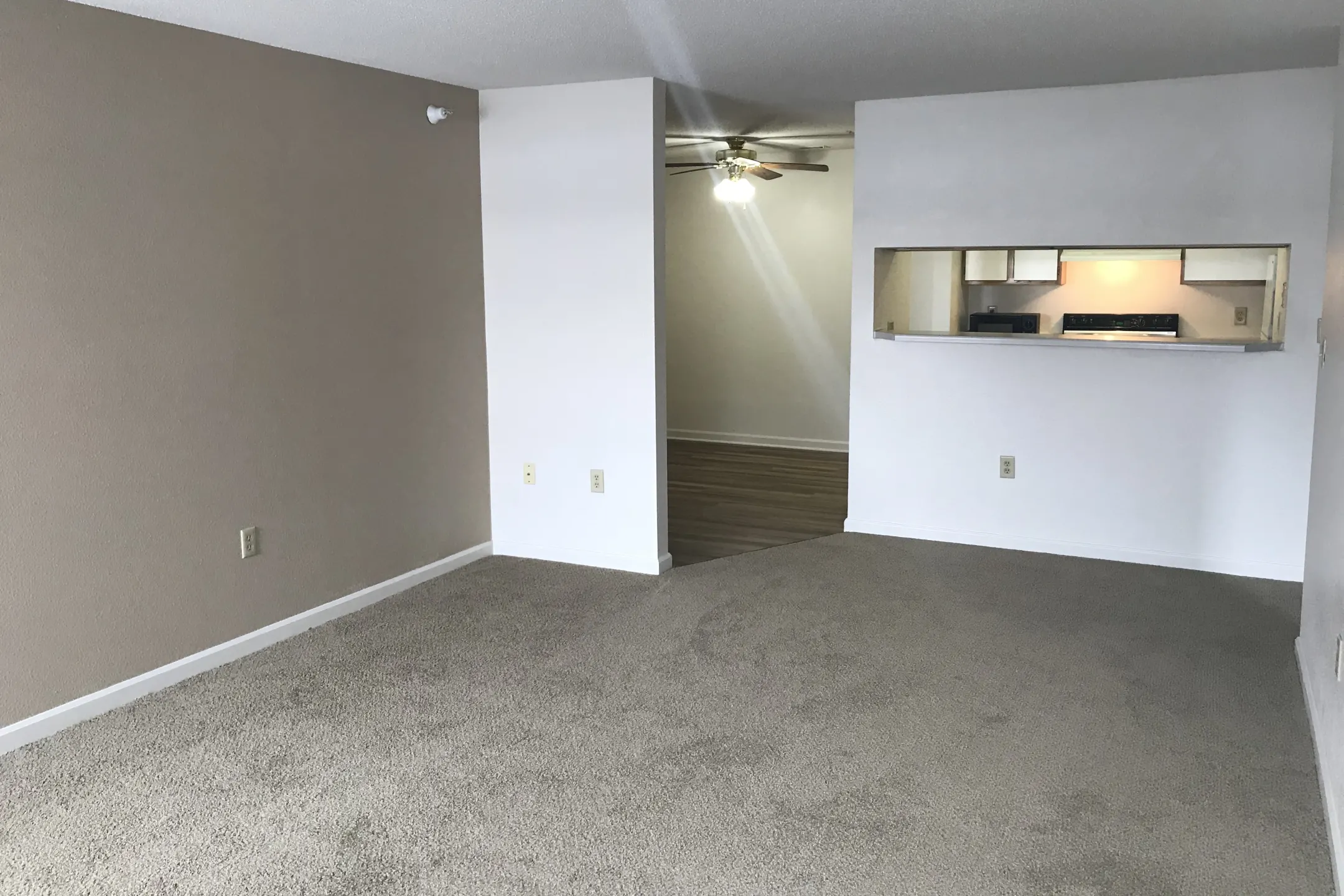 Ashley Square Apartments - Lincoln, NE 68504