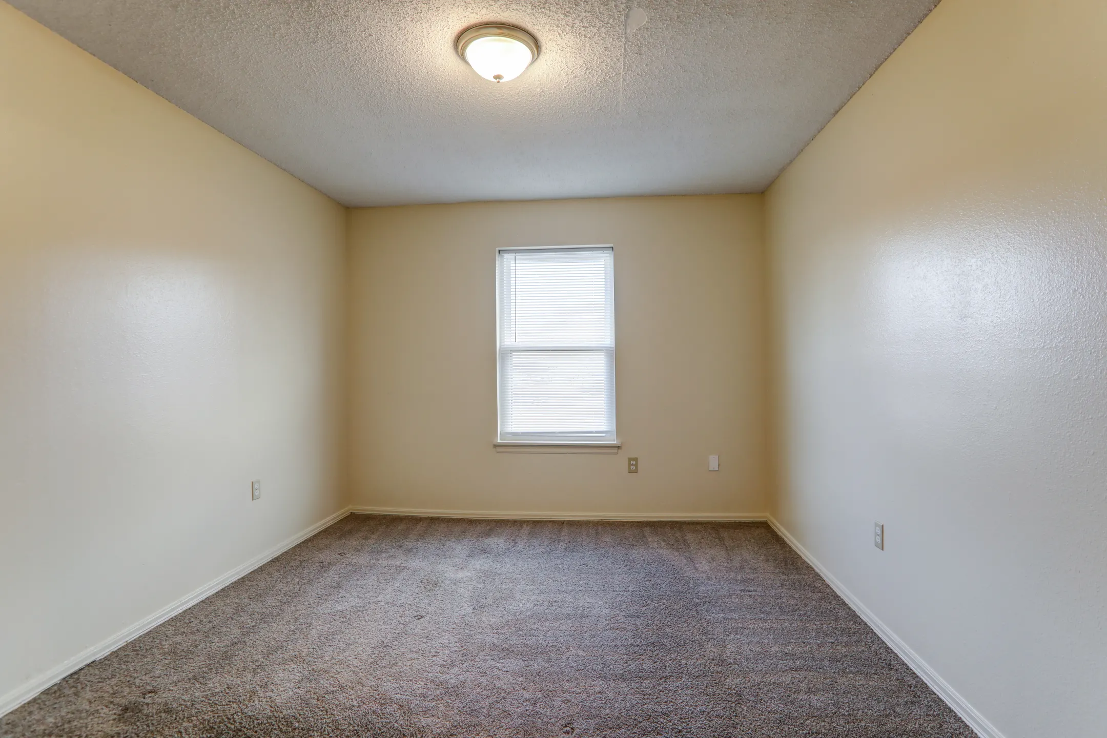 Broadmoor Plantation 10530 Florida Blvd Baton Rouge, LA Apartments