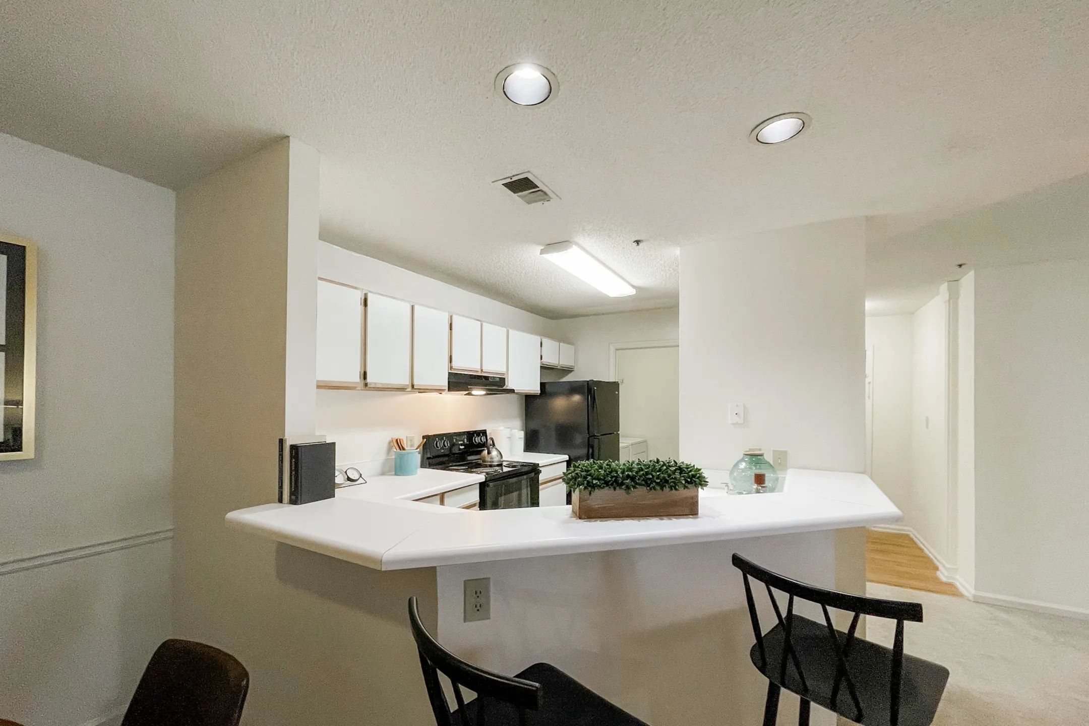 The Crest at Berkeley Lake Apartment Homes 3575 Peachtree Industrial