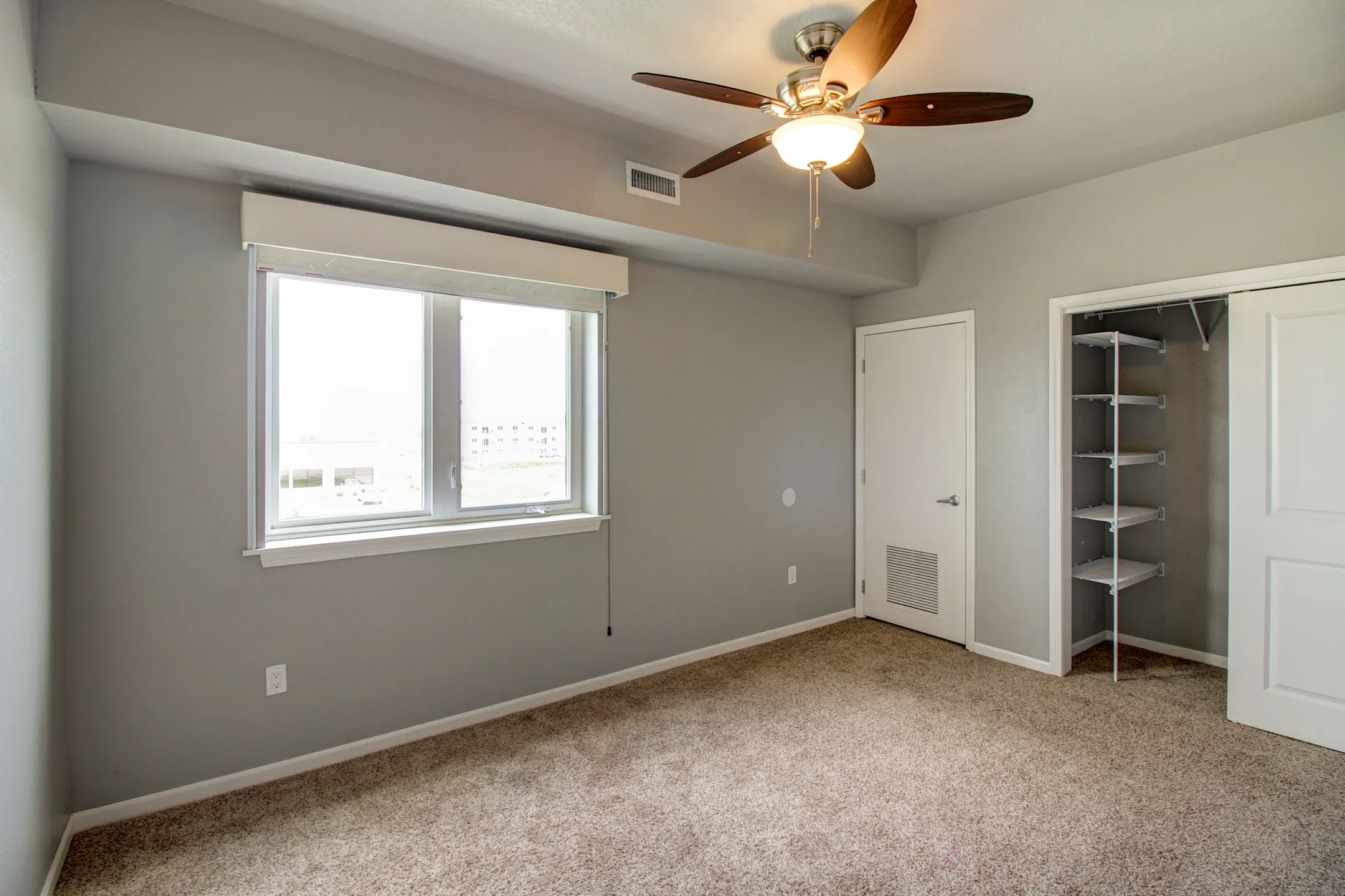 Altoona Towers Apartments Altoona, IA 50009