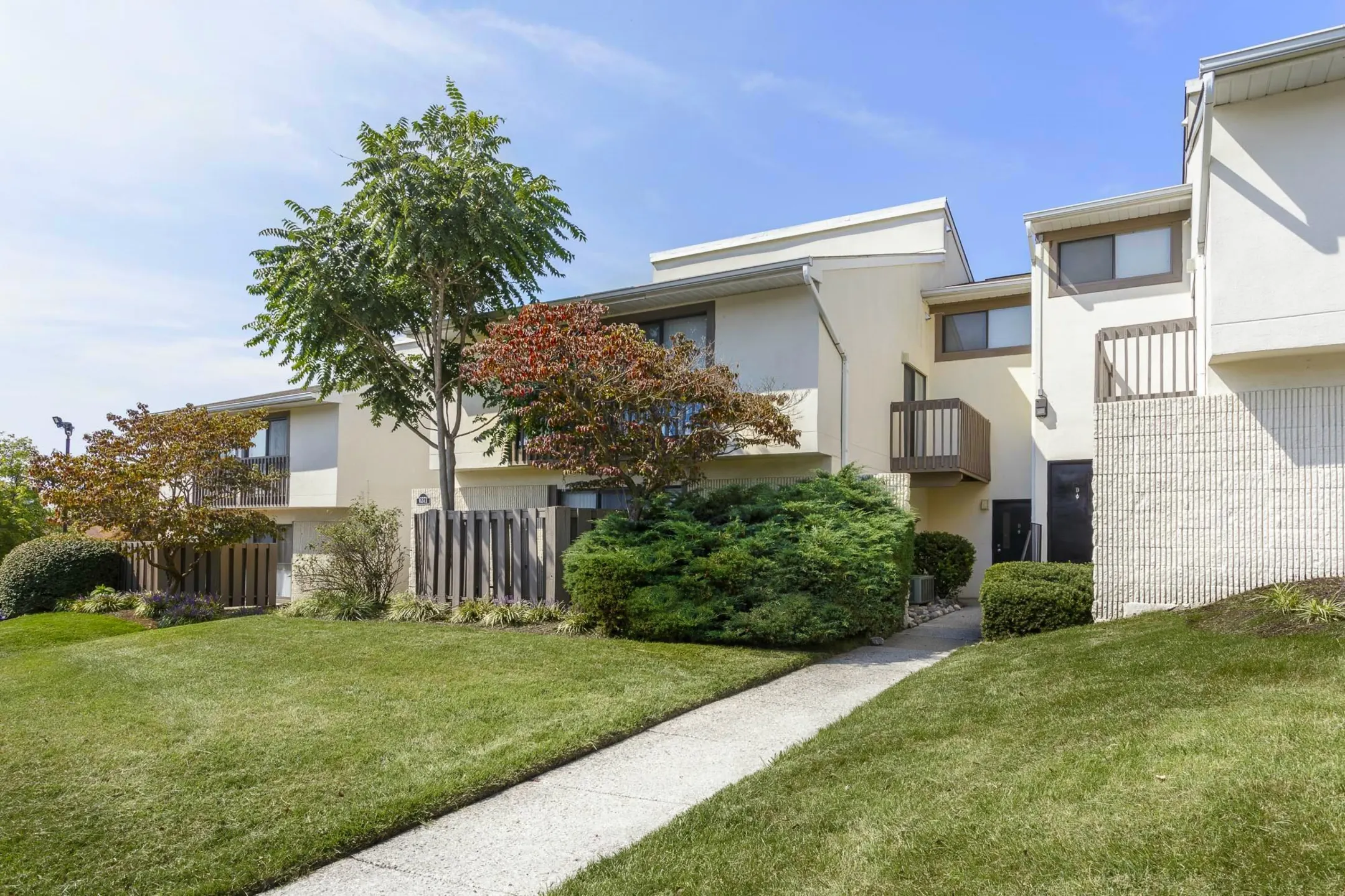 Regency Club Townhomes & Apartments 6001 Heritage Hill Dr Glen Burnie, MD Apartments for