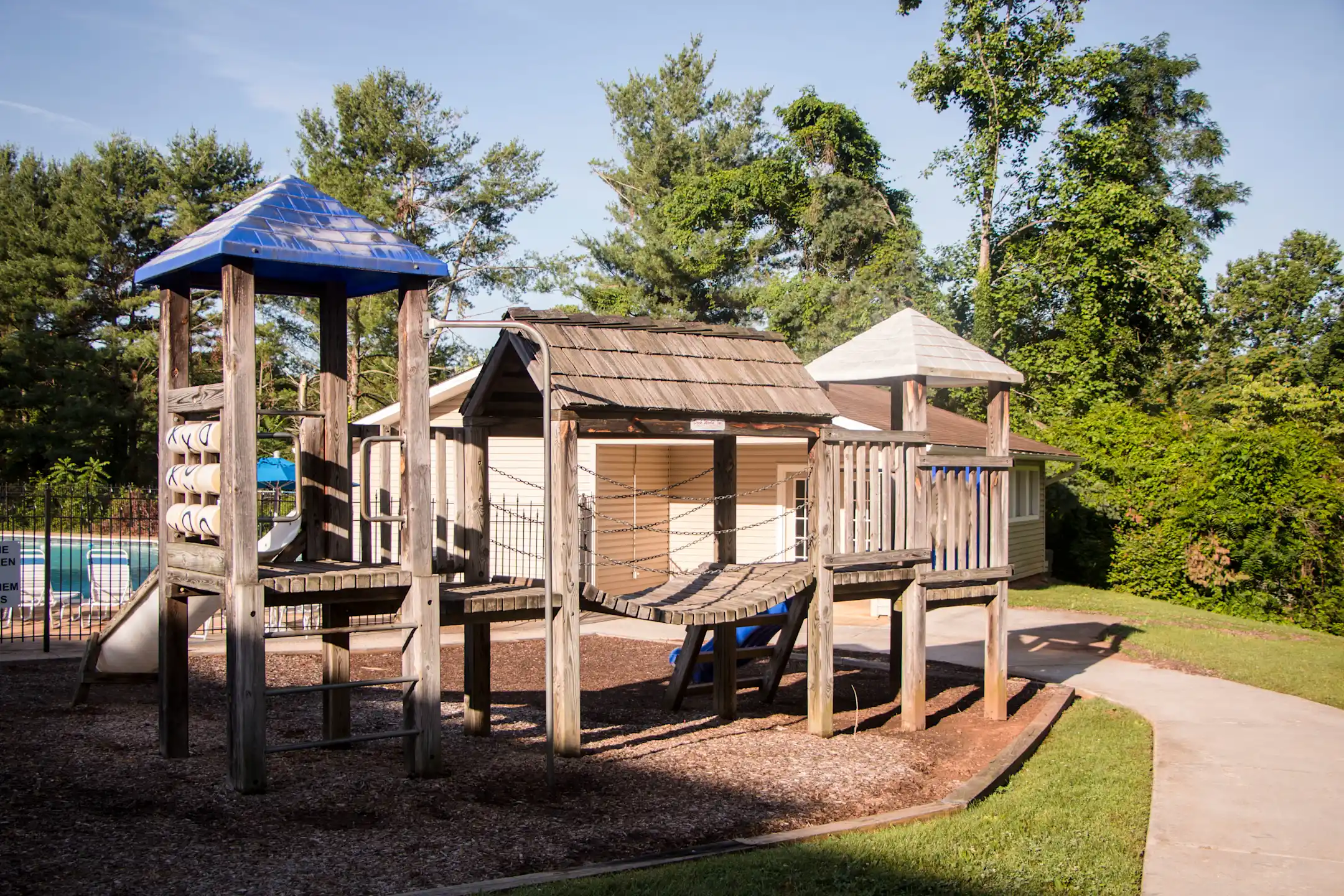 County Green Apartments 401a Kerry Ln Lynchburg, VA Apartments for