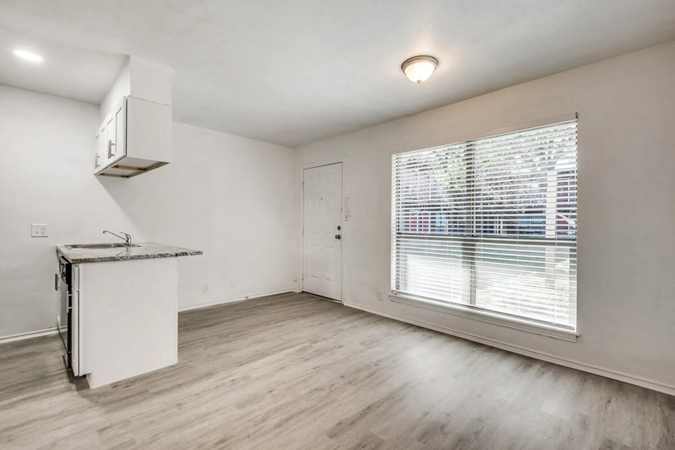 University Place Apartments Denton, TX 76201