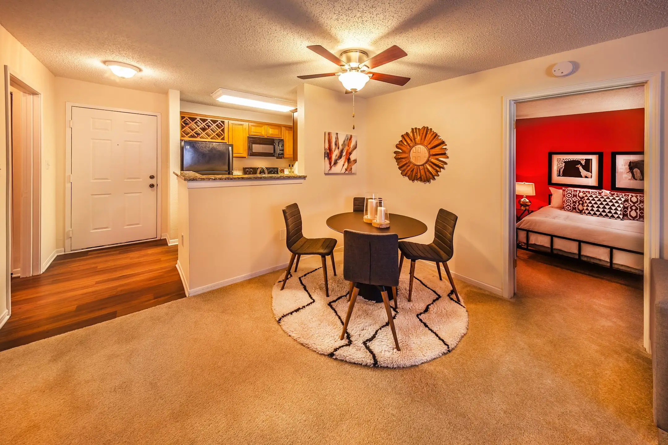 Dining Room - Canal Square Apartments - Indianapolis, IN