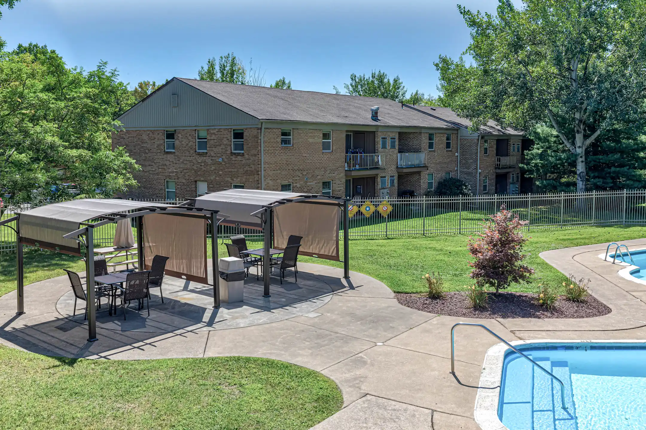 Hollidaysburg Manor 1152 Four Leaf Ln Hollidaysburg, PA Apartments