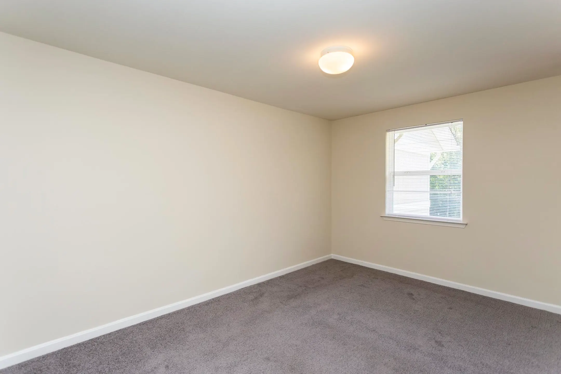 Potomac Woods Senior Living 2001 Southampton St Woodbridge, VA Apartments for Rent Rent.