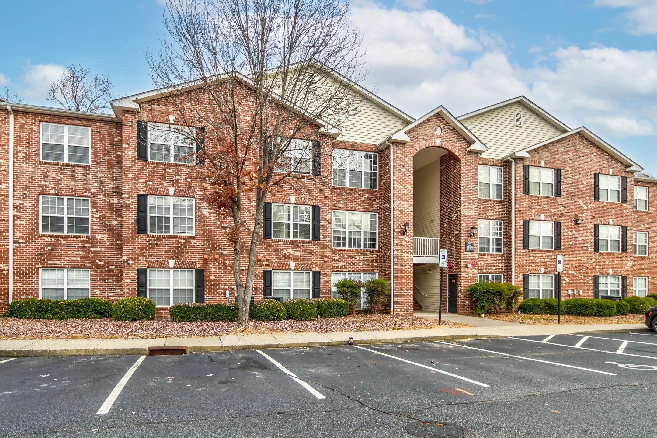 Summerlin Ridge - 2425 Summerlin Ridge Drive | Winston-Salem, NC ...