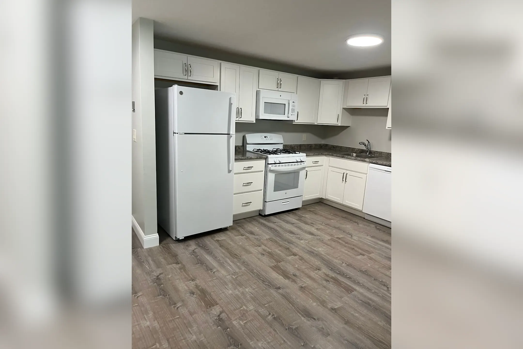 Branch River Apartments Raymond, NH 03077