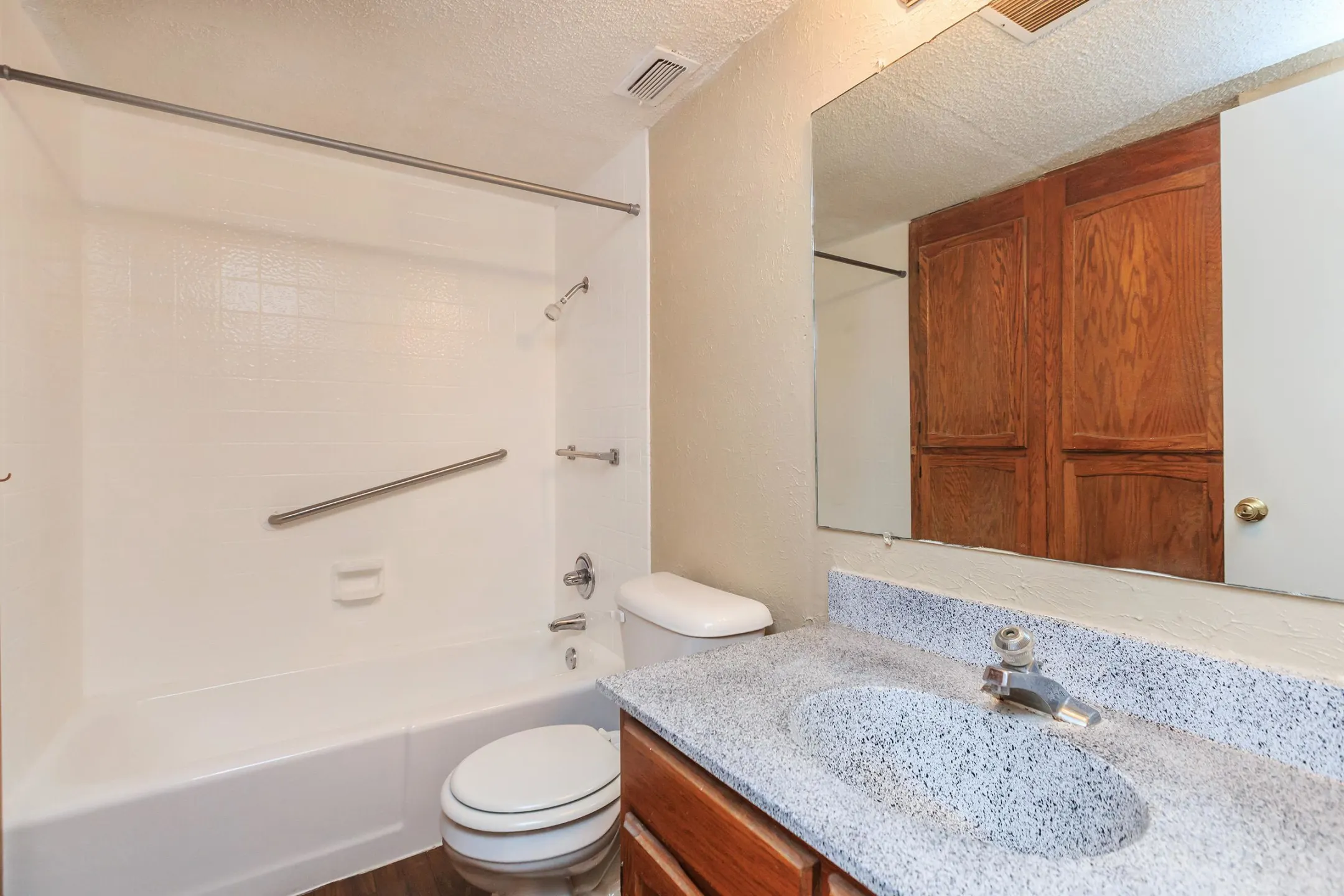 Bathroom - Waterford Glen - Wichita Falls, TX