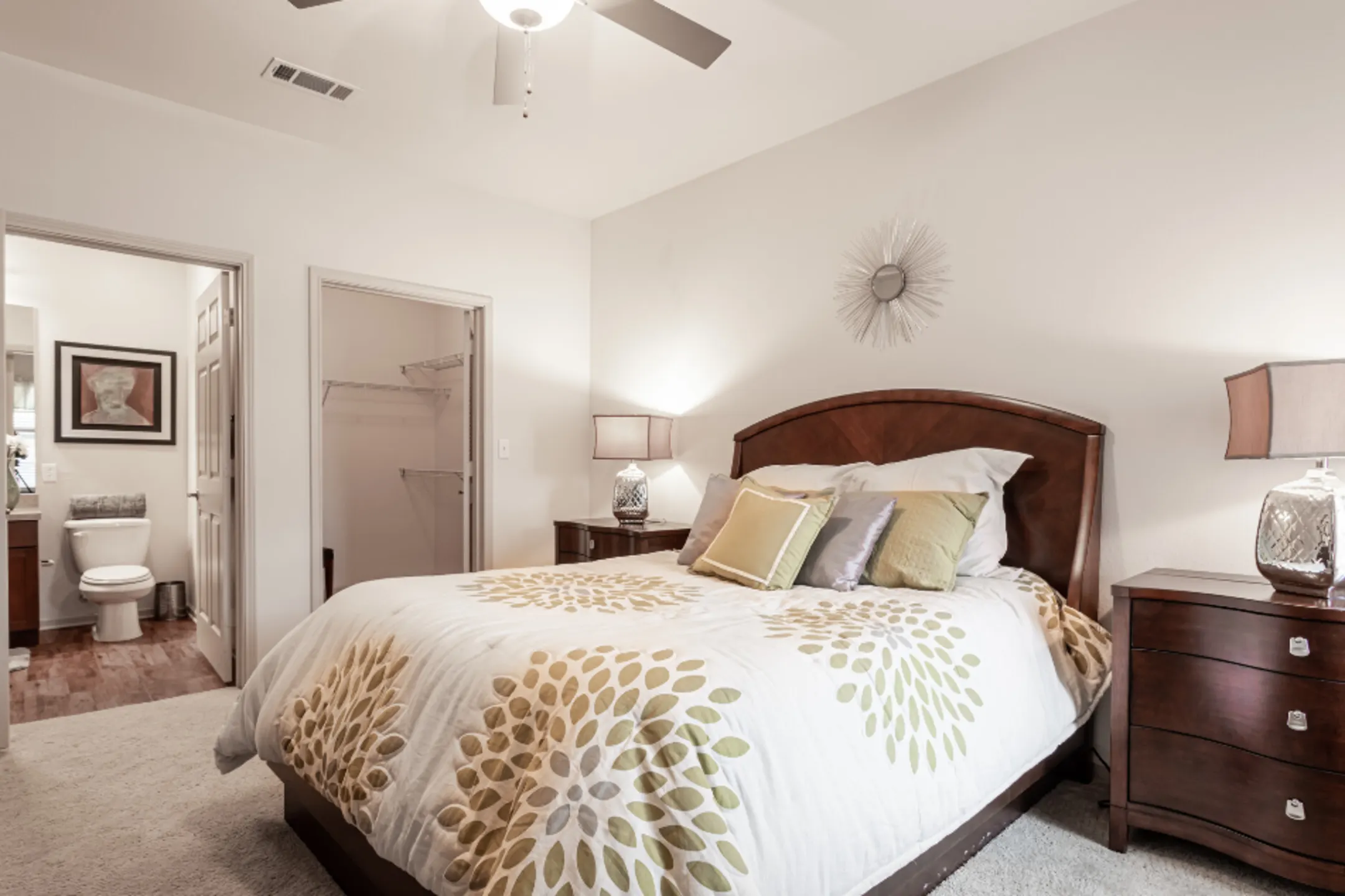 Bedroom - Jamestown Place Apartments - Bossier City, LA