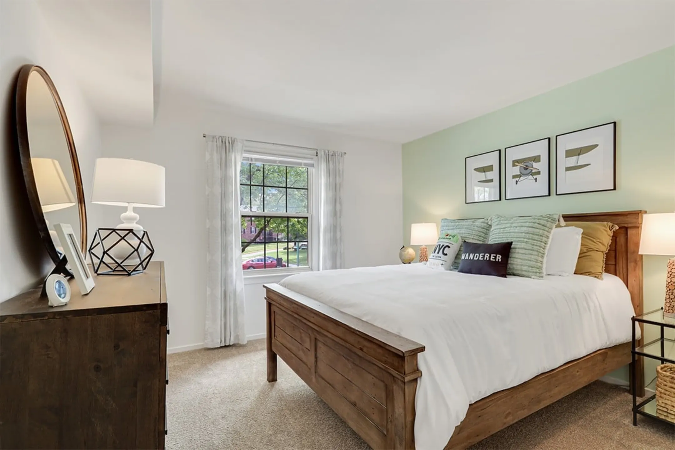 Bedroom - Courthouse Square - Towson, MD