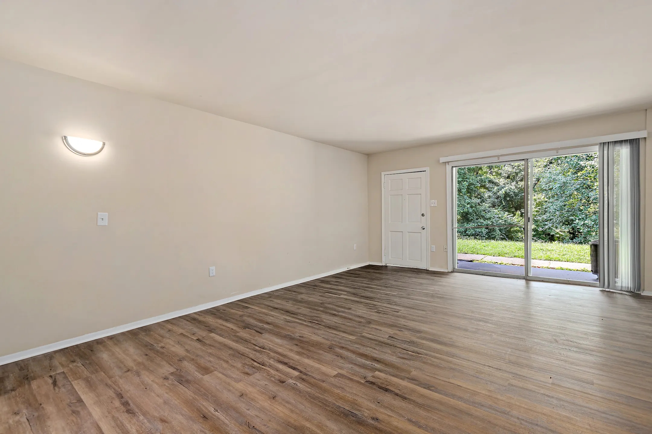 Barracks West Apartments Apartments Charlottesville, VA 22901