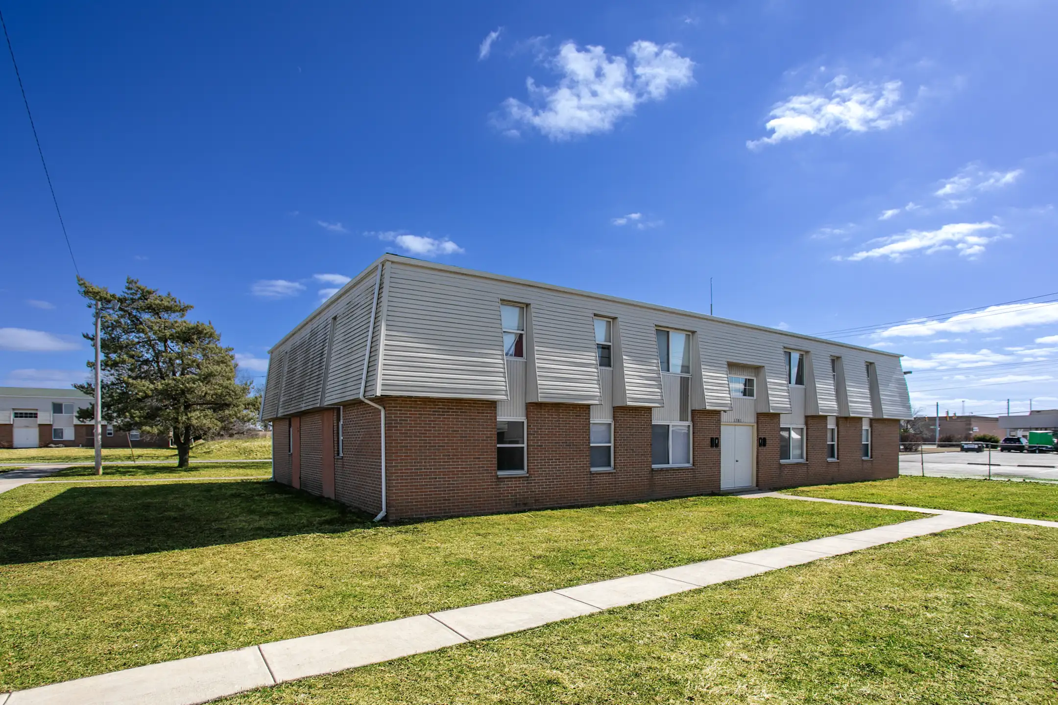 Professional Park 1250 Crescent Heights Rd Marion, OH Apartments