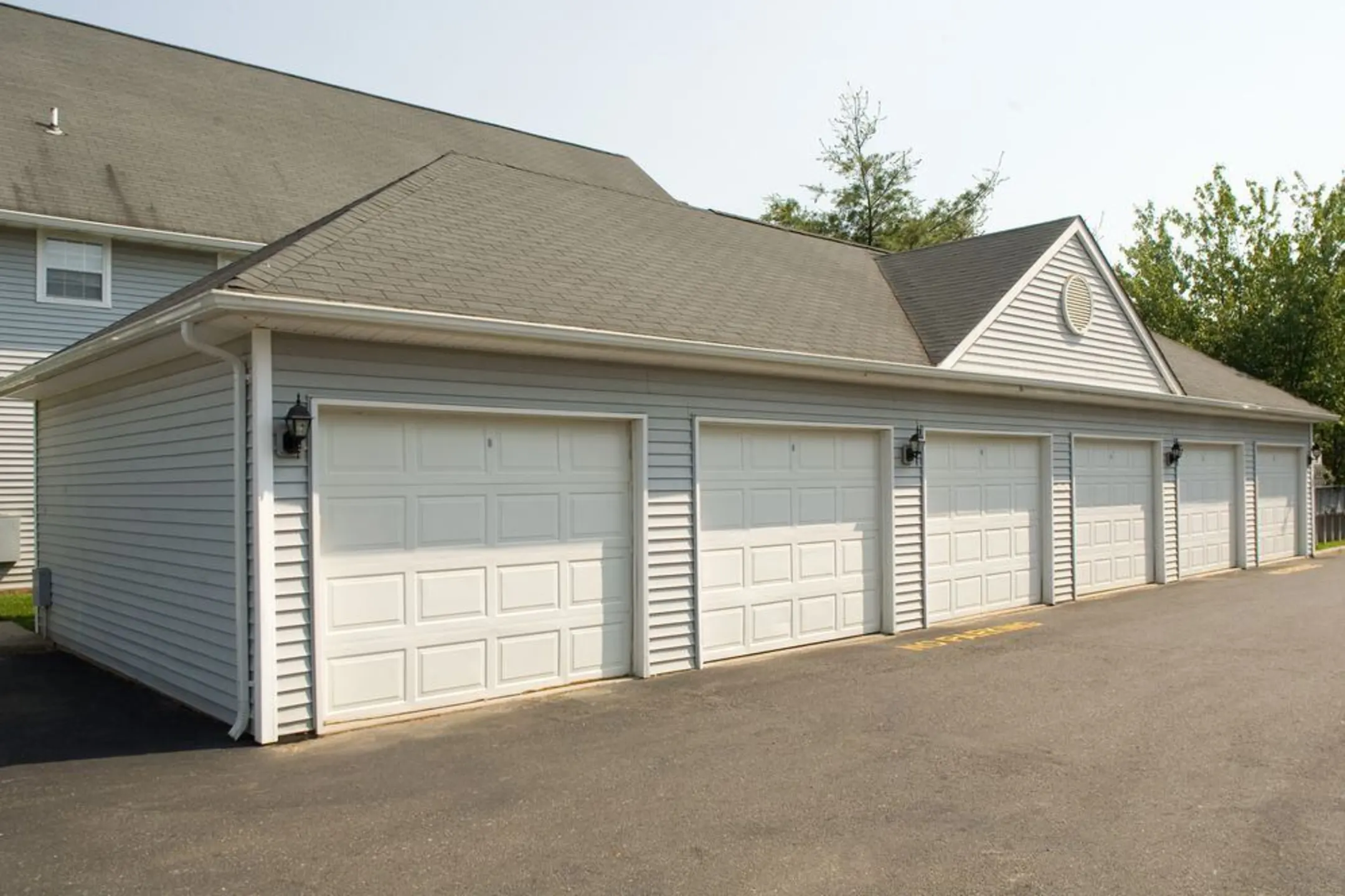 Avalon Commons Apartments Smithtown, NY 11787