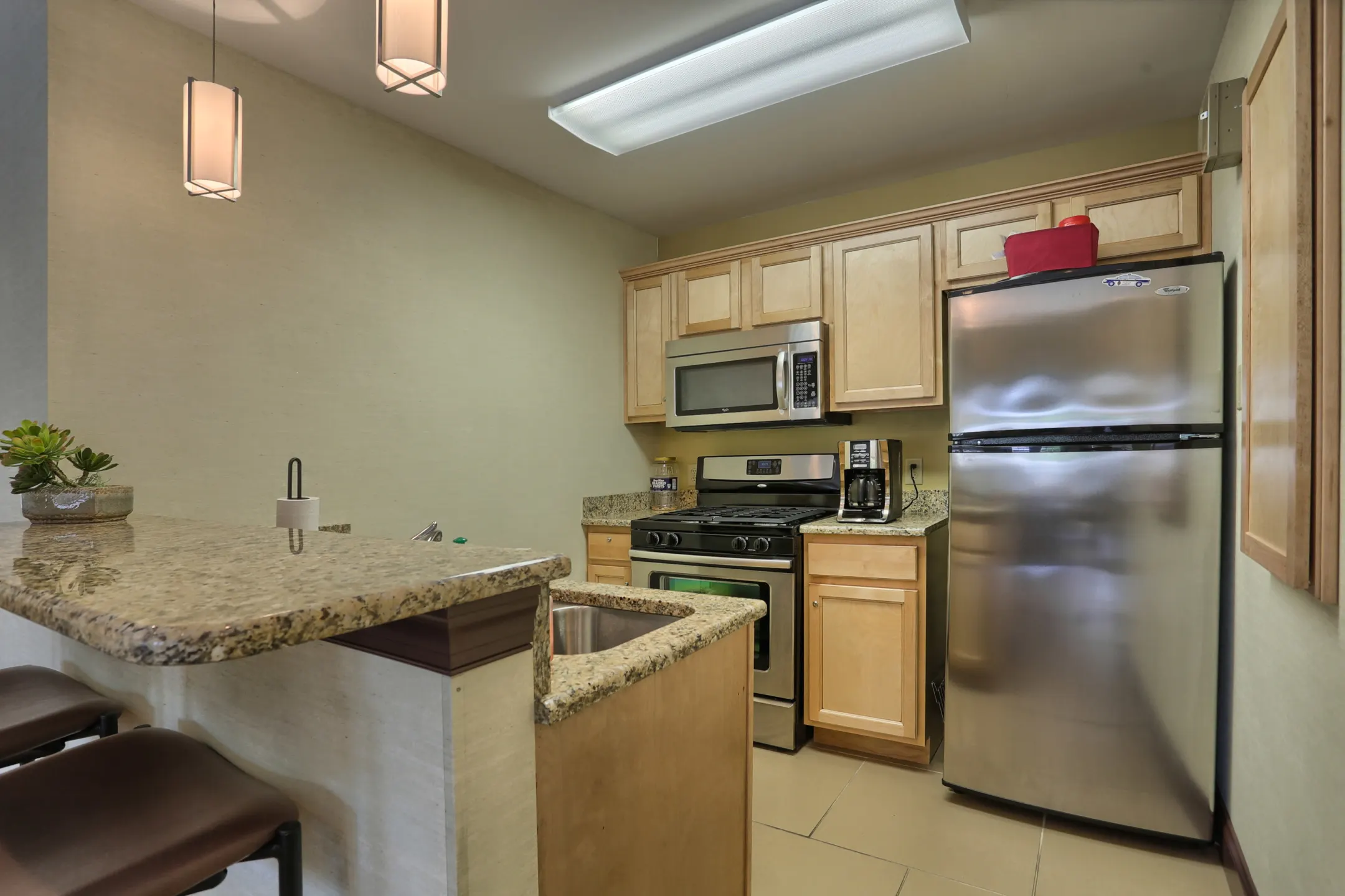 Kitchen - Treeview Apartments - Harrisburg, PA
