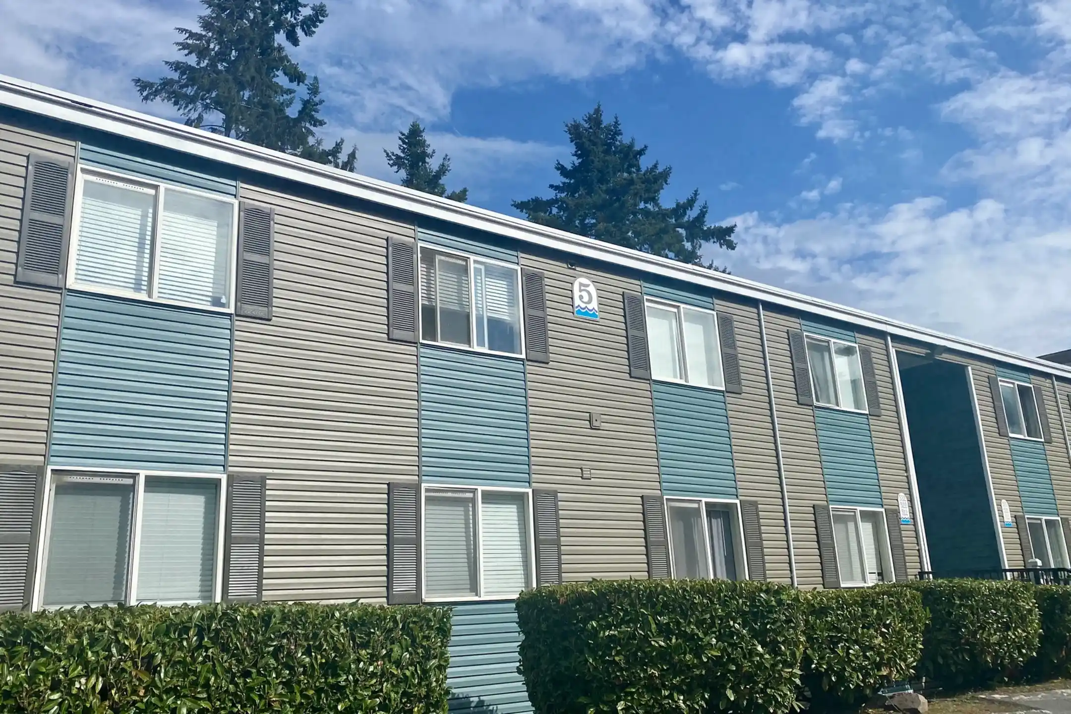 Building - Shoreside Village - Everett, WA