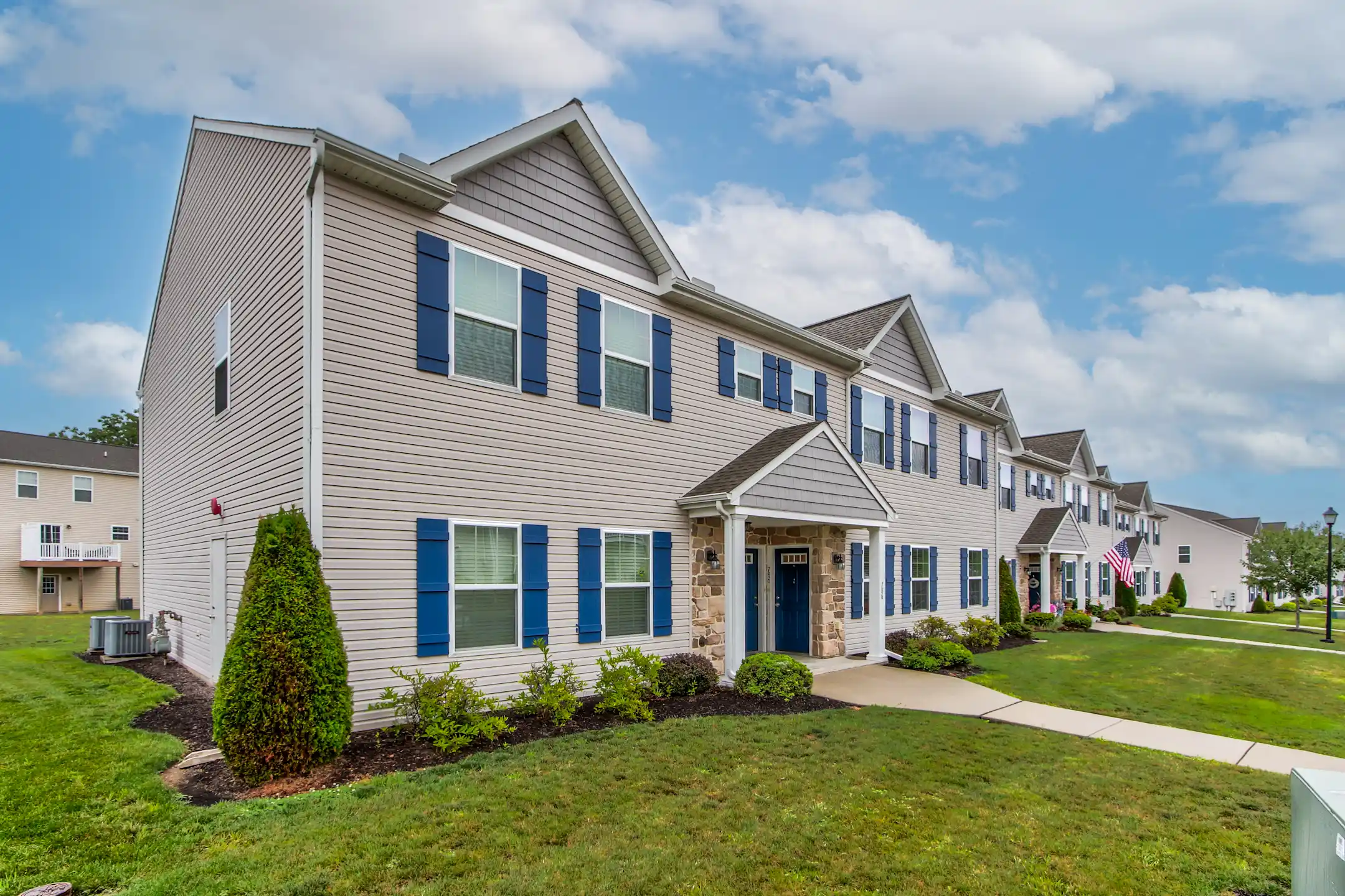 Fox Ridge Apartments and Townhomes Apartments Lebanon, PA 17042