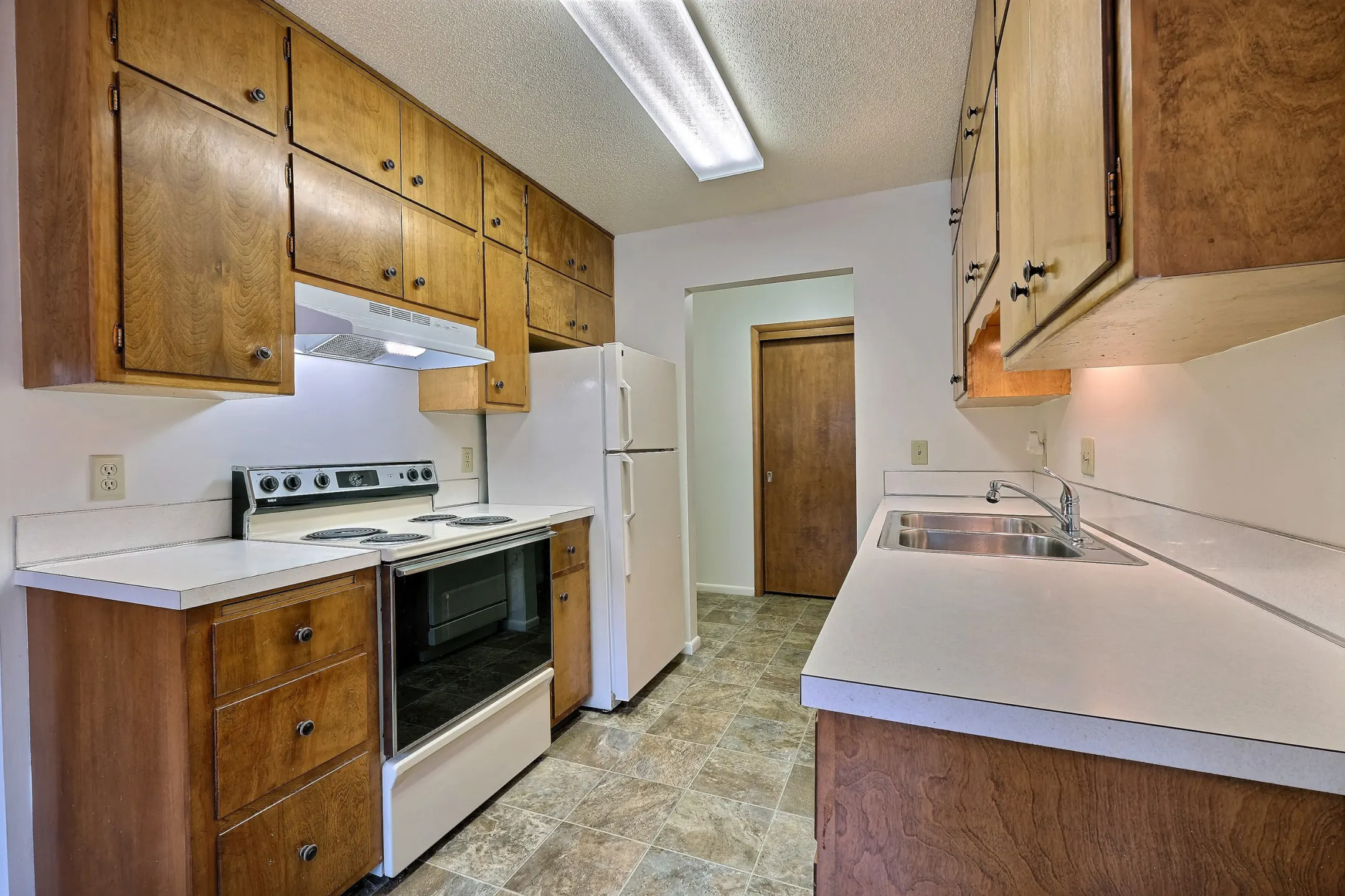 Kitchen - River North Apartments - Fargo, ND