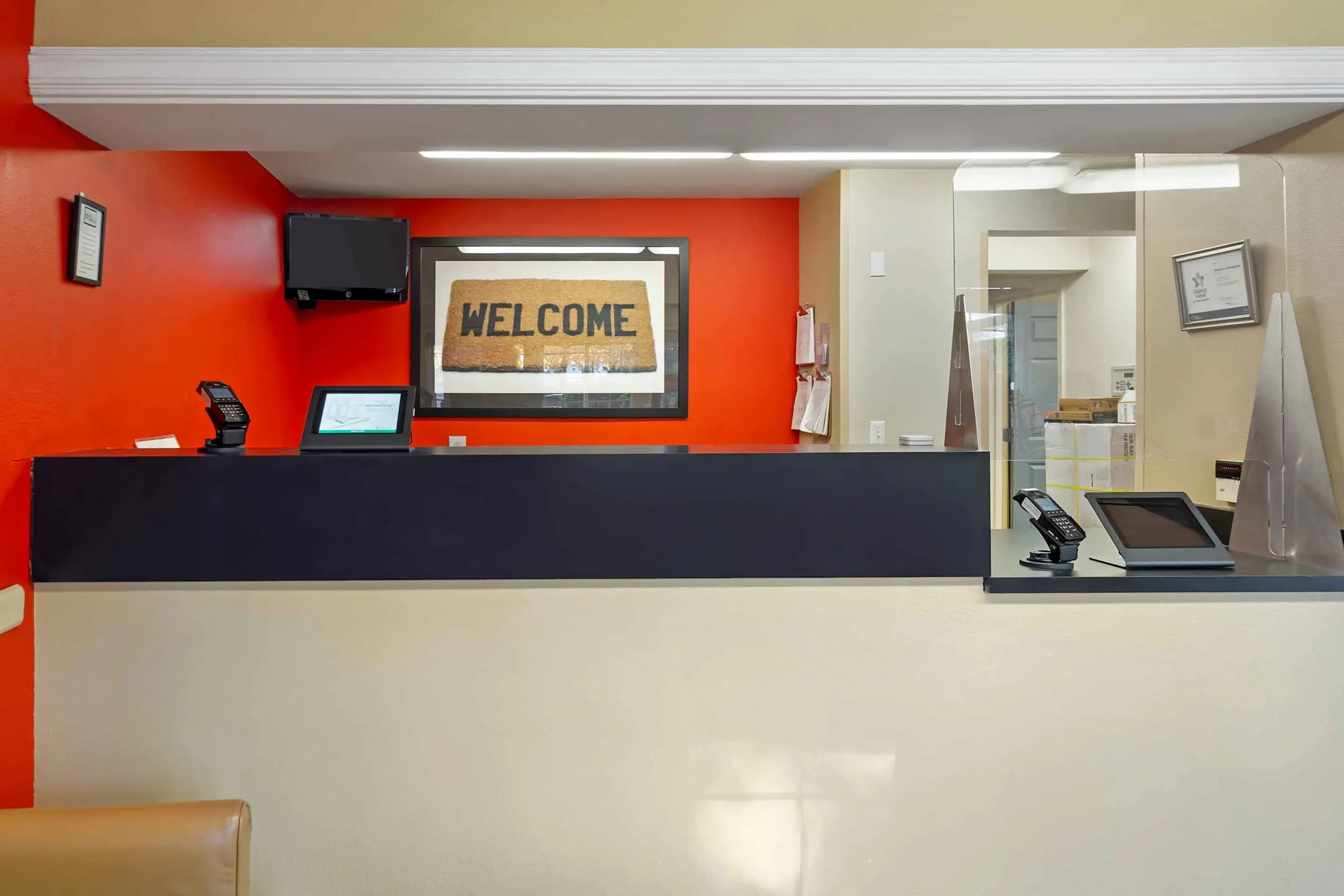 Furnished Studio Seattle Southcenter 15635 West Valley Hwy