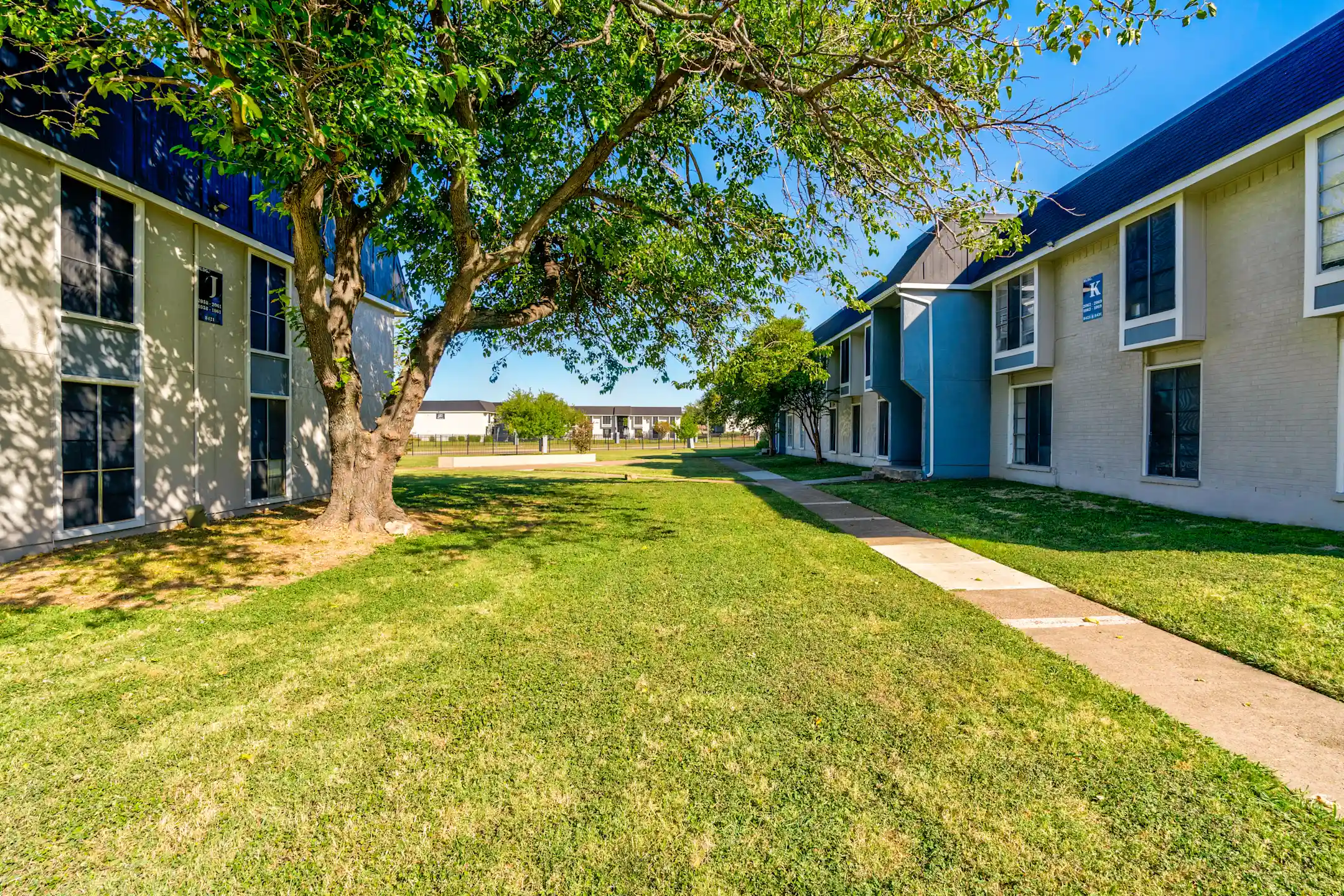 Casa Luna Apartments Dallas, TX 75228