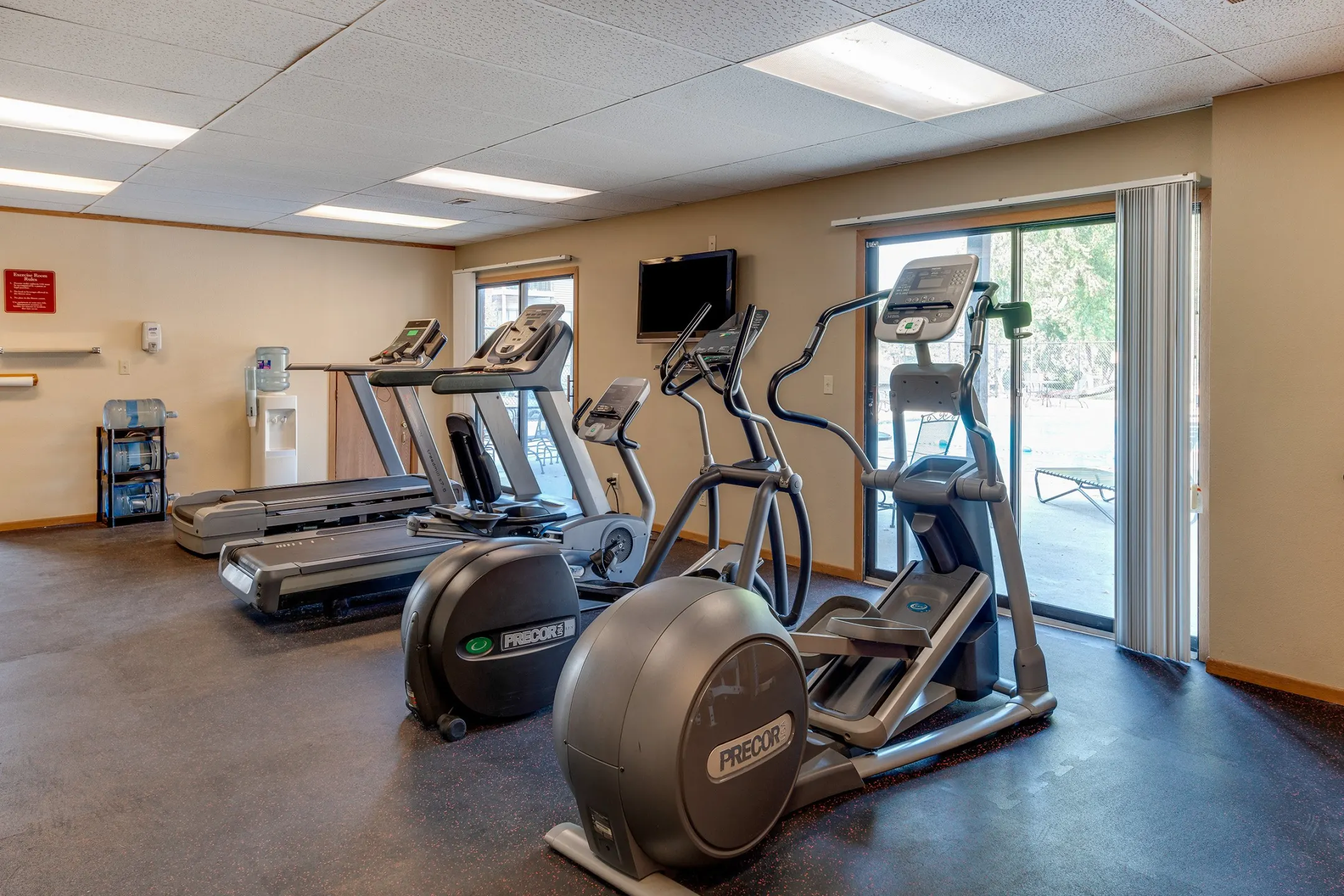 Fitness Weight Room - Westchester Square - Des Moines, IA