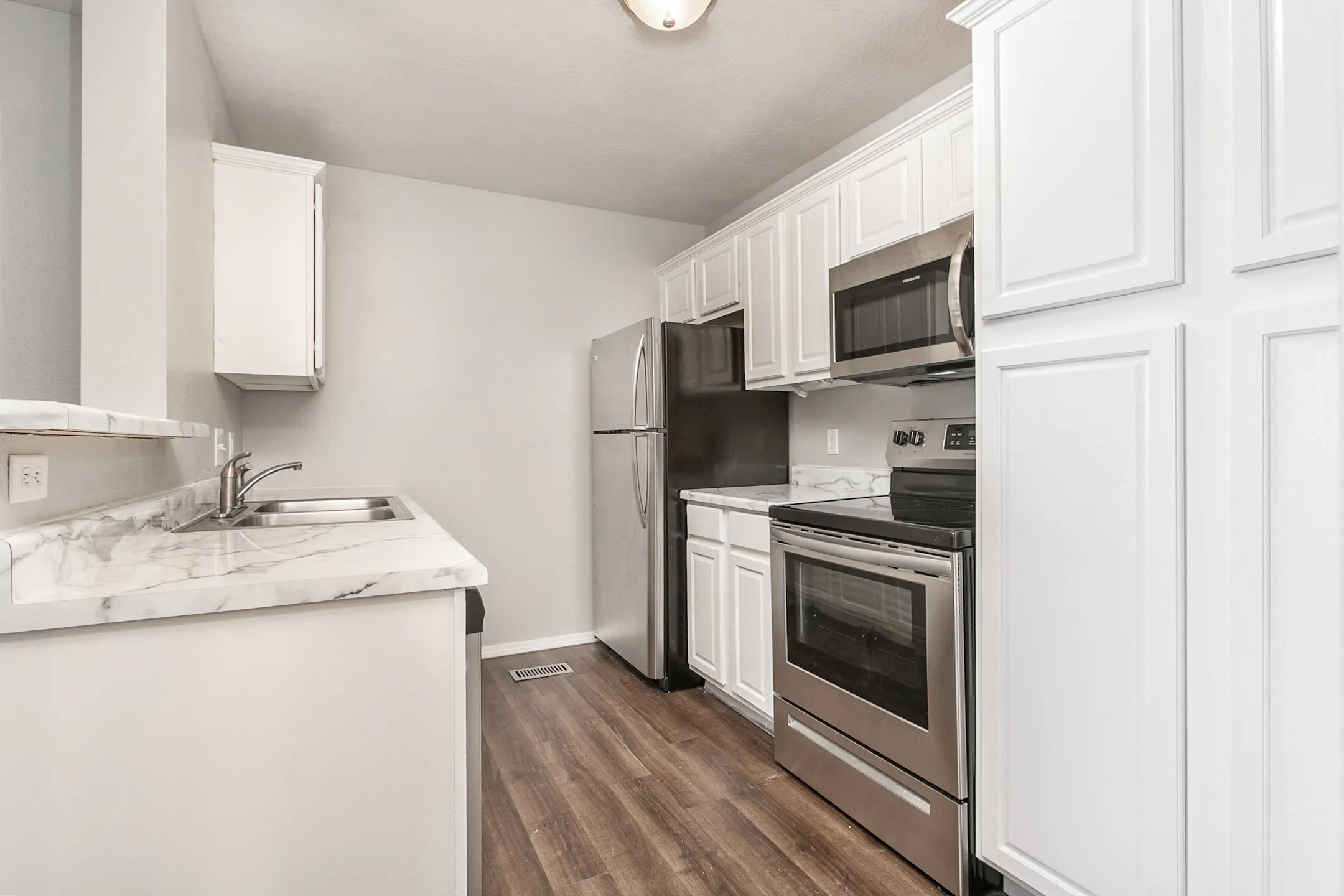 Quail Creek Apartments - Springfield, MO