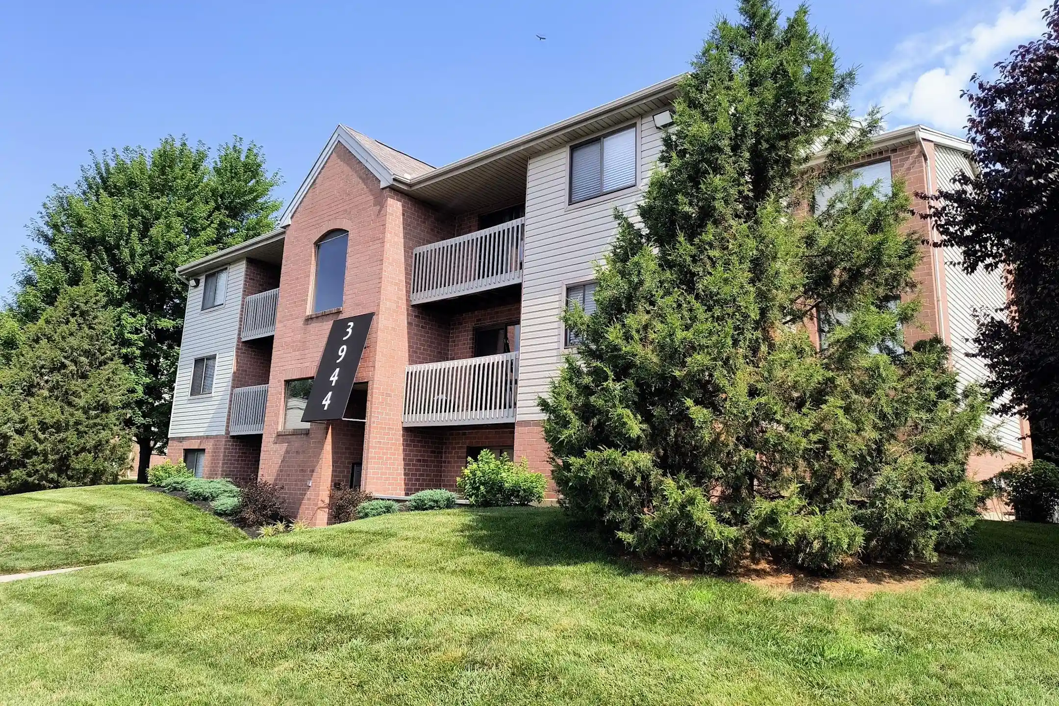 Windsor Place - 3944 Camberlee Way | Beavercreek, OH Apartments for