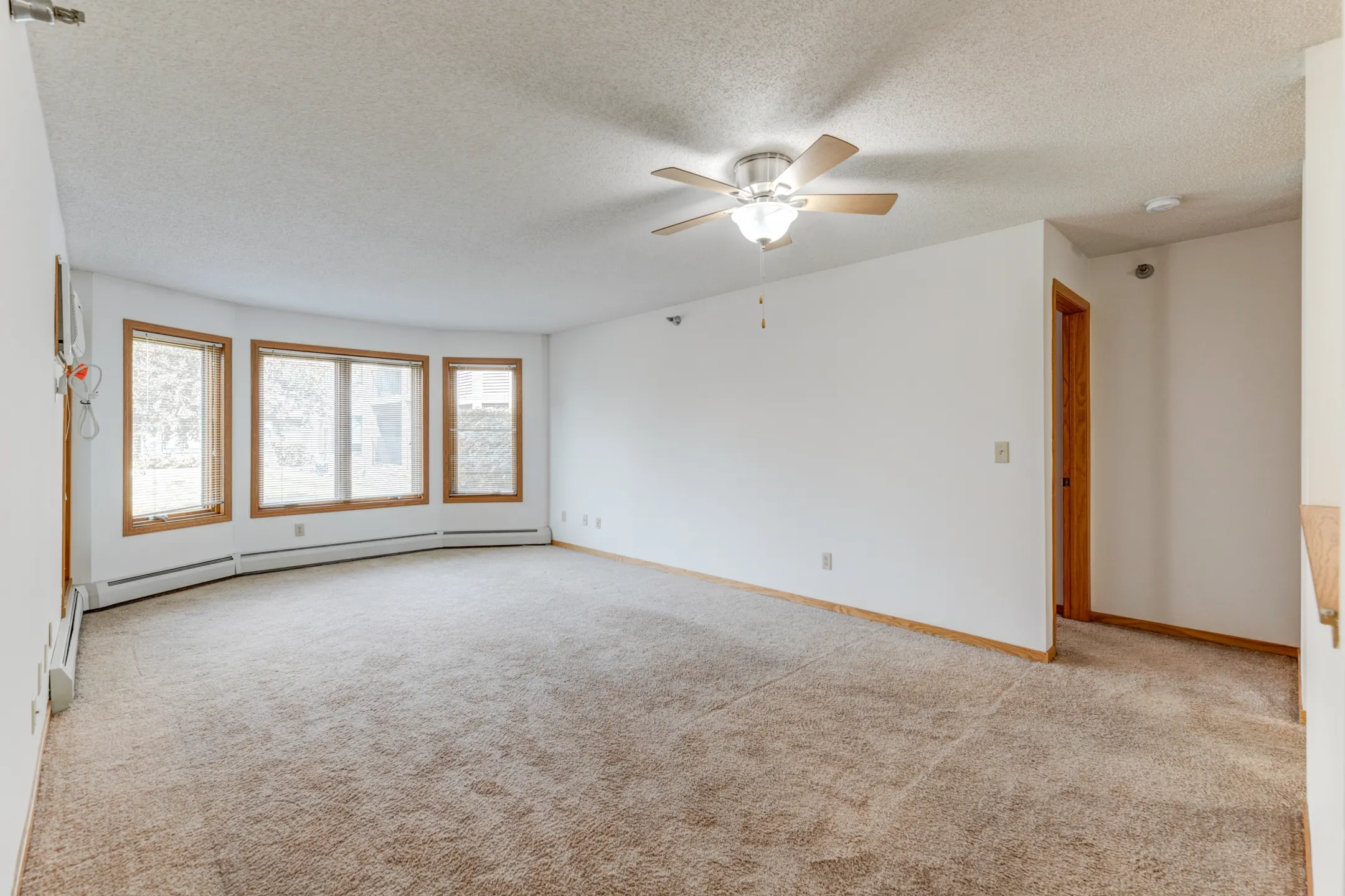 Oaks Lincoln Apartments 5200 Lincoln Dr Edina, MN Apartments for