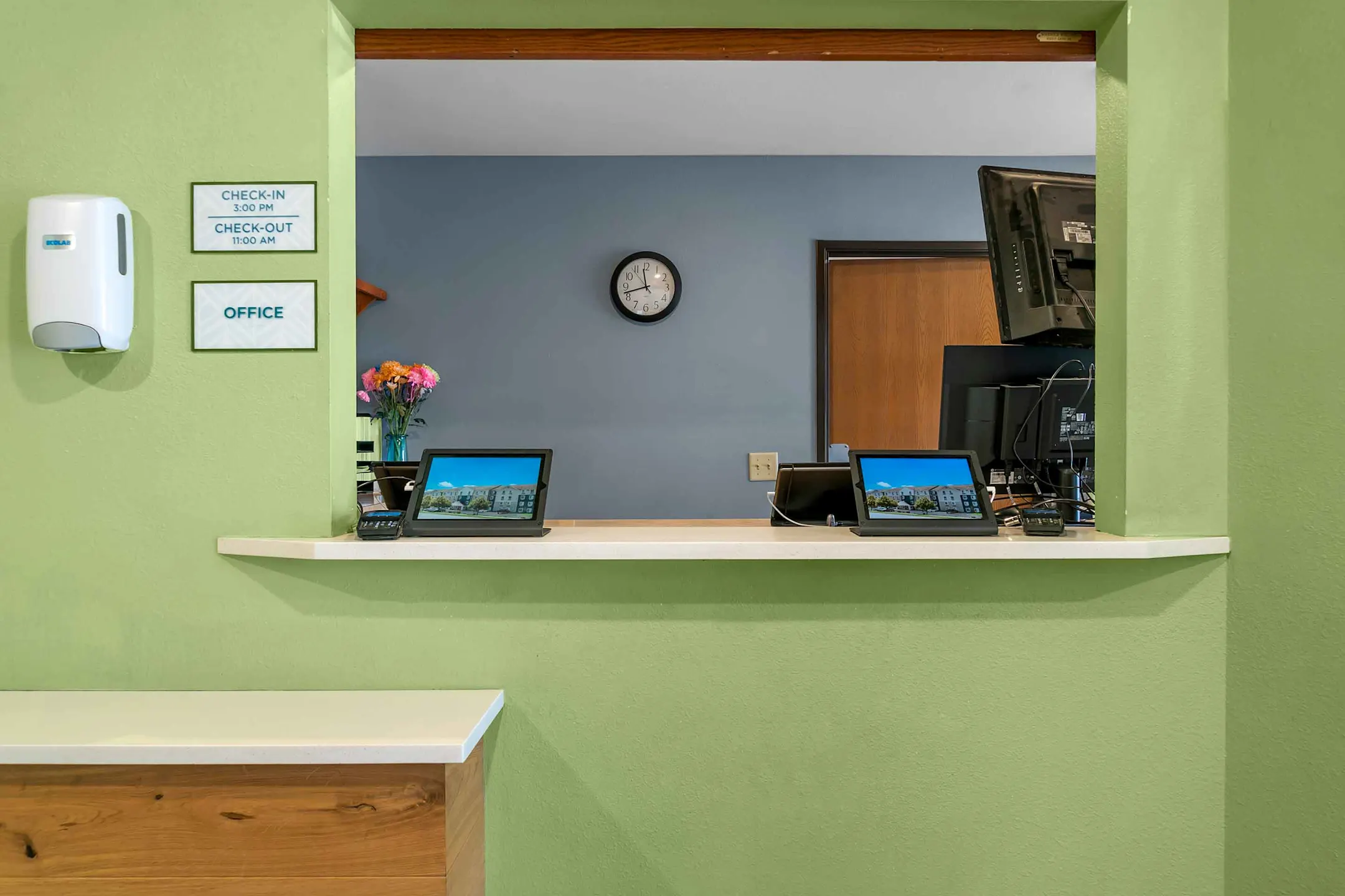 Furnished Studio Kalamazoo West 1653 S 11th St Kalamazoo, MI