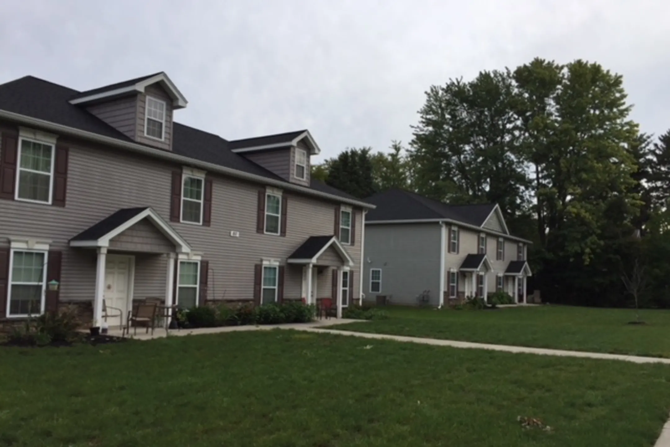 Parkview Apartments & Townhomes Apartments Spencerport, NY 14559