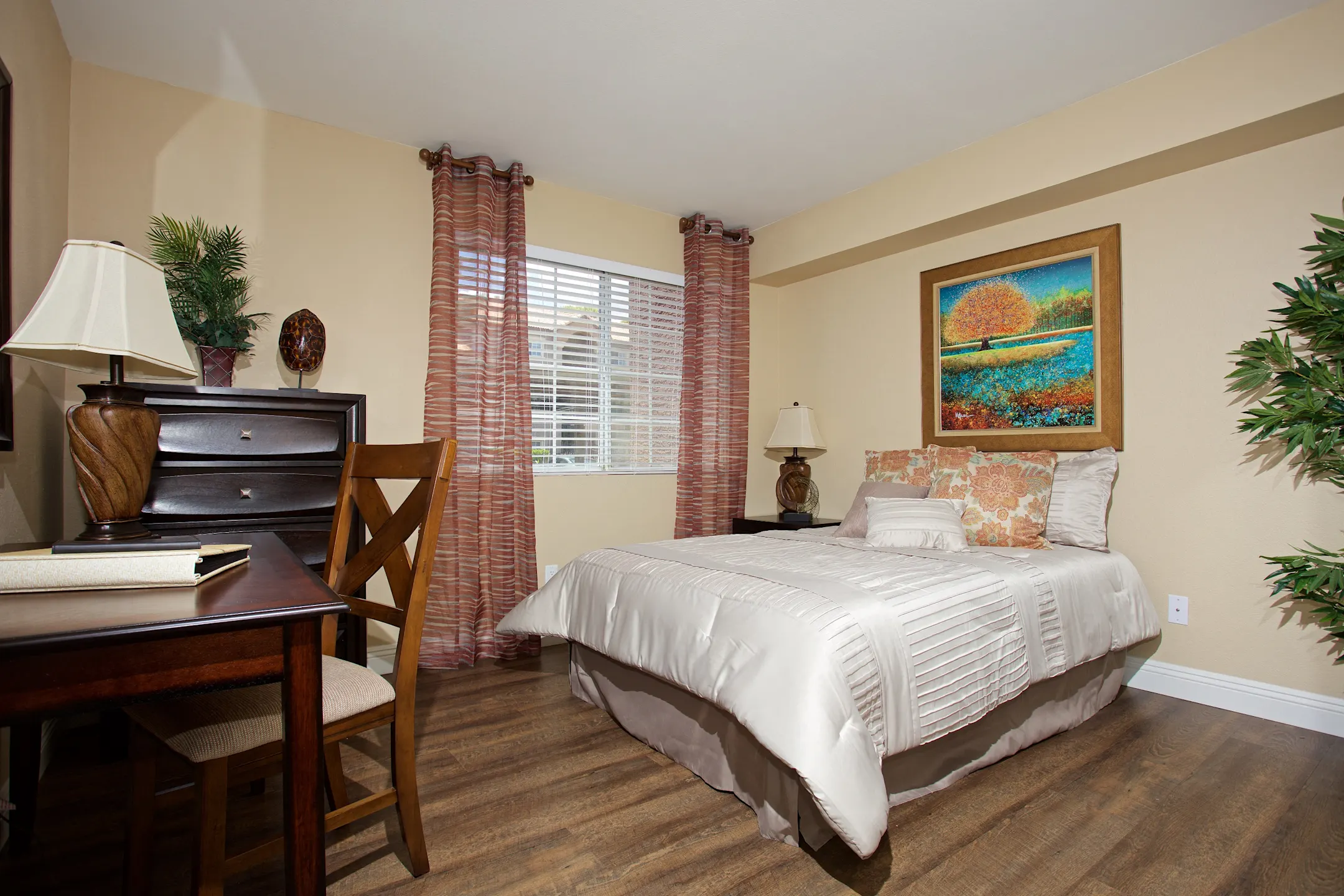 Bedroom - Dolce by the Lakes - Las Vegas, NV