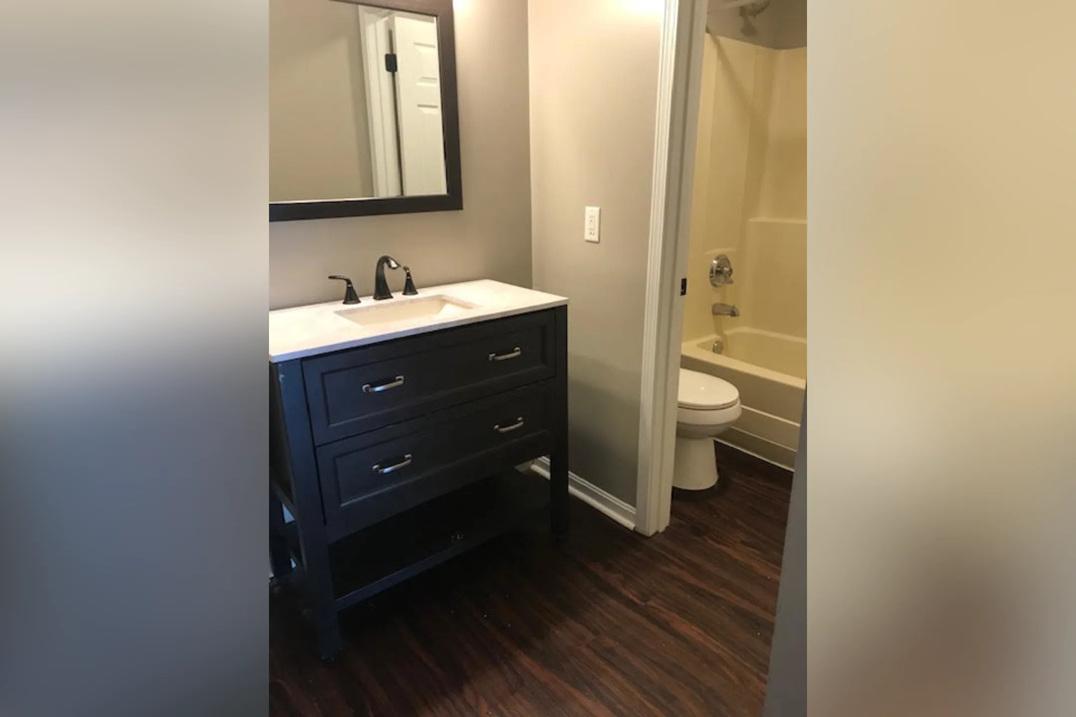 Courtyard Properties Apartments Fort Thomas, KY 41075