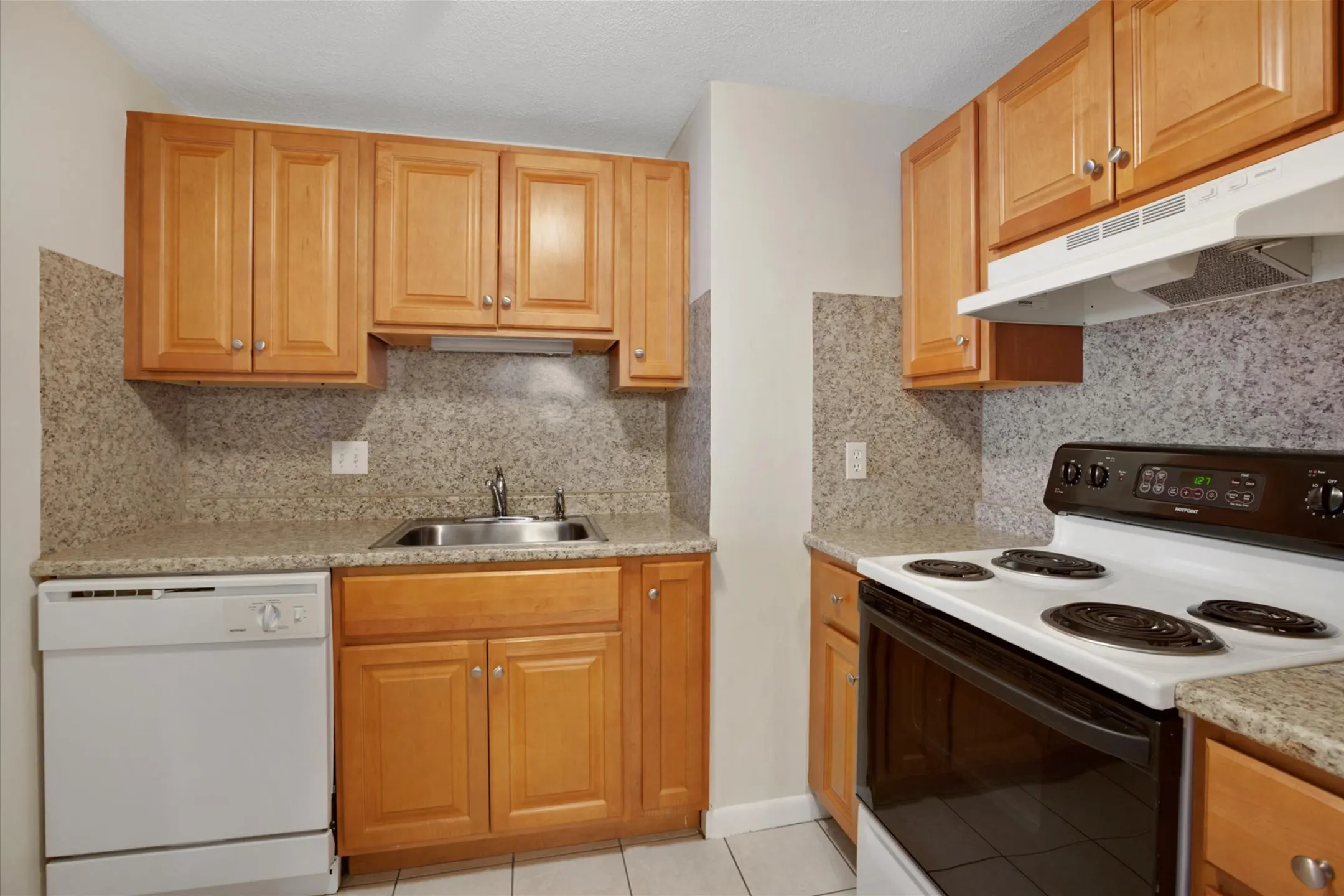 Francis Crossing Apartment Homes 6 Francis Dr Randolph, MA