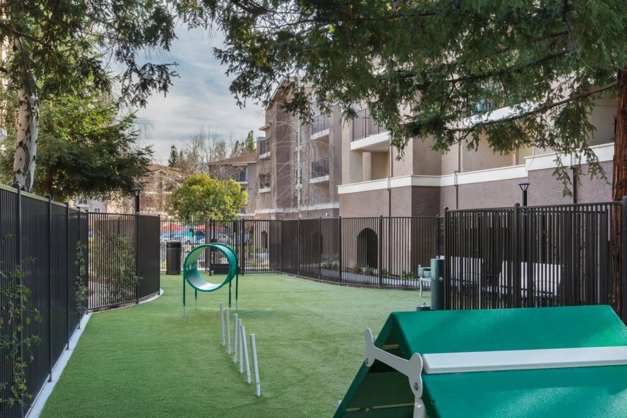 Avalon Walnut Ridge Apartments Walnut Creek, CA 94597