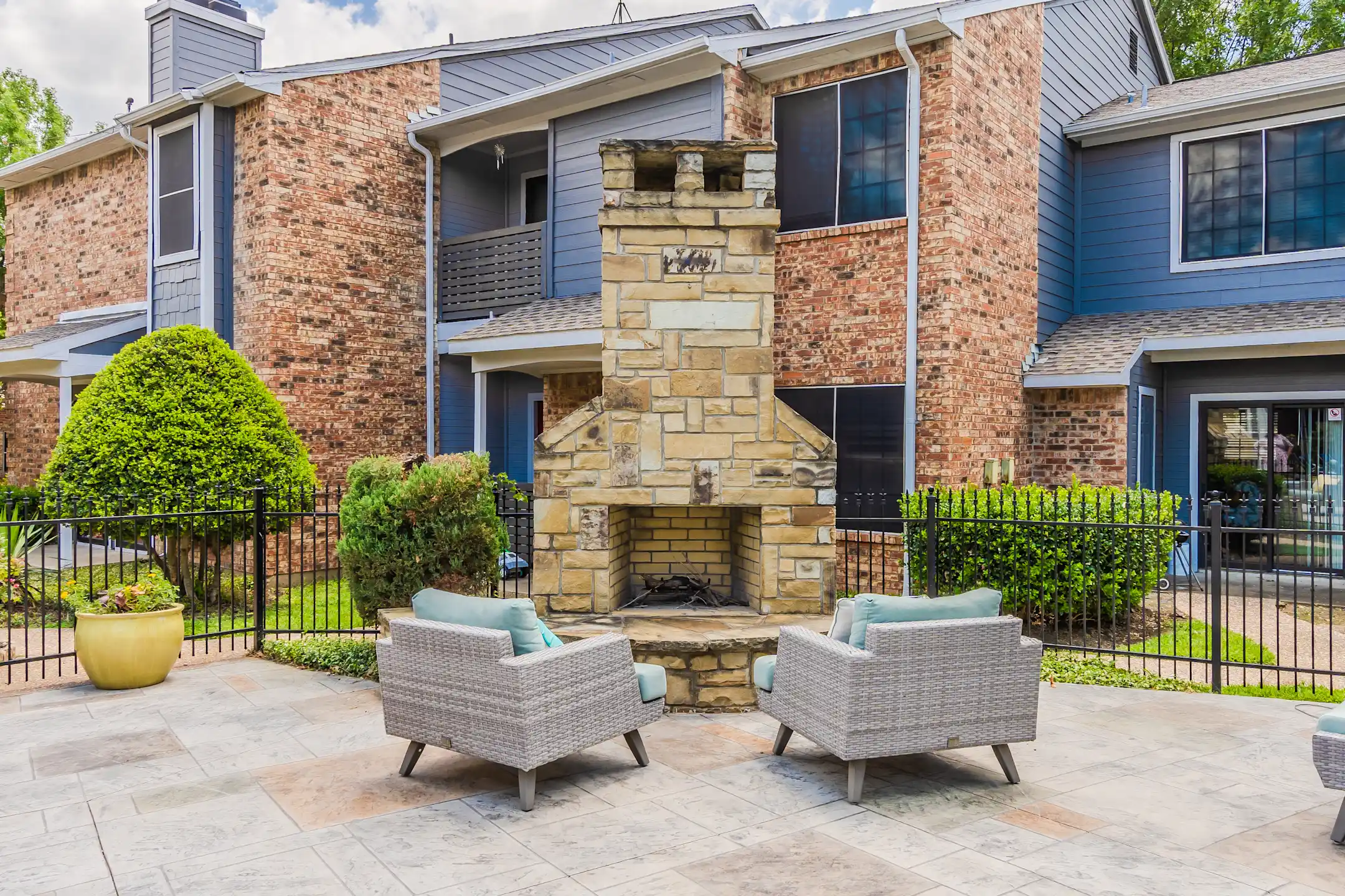 Avalon Villas - Irving, TX