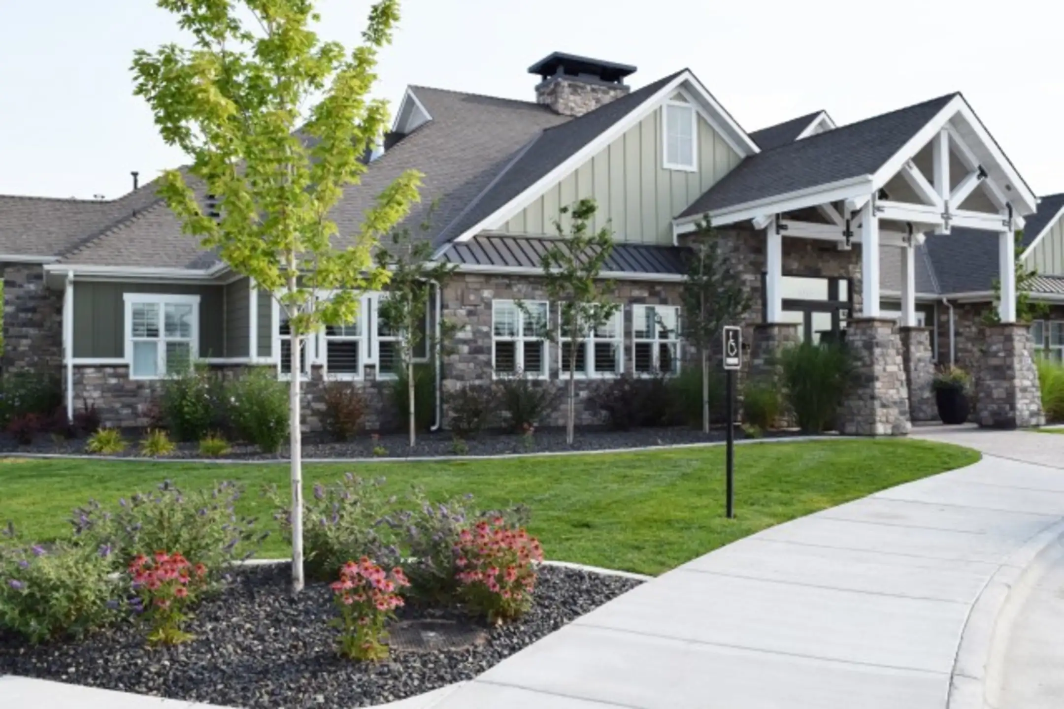 Building - Regency At River Valley - Meridian, ID