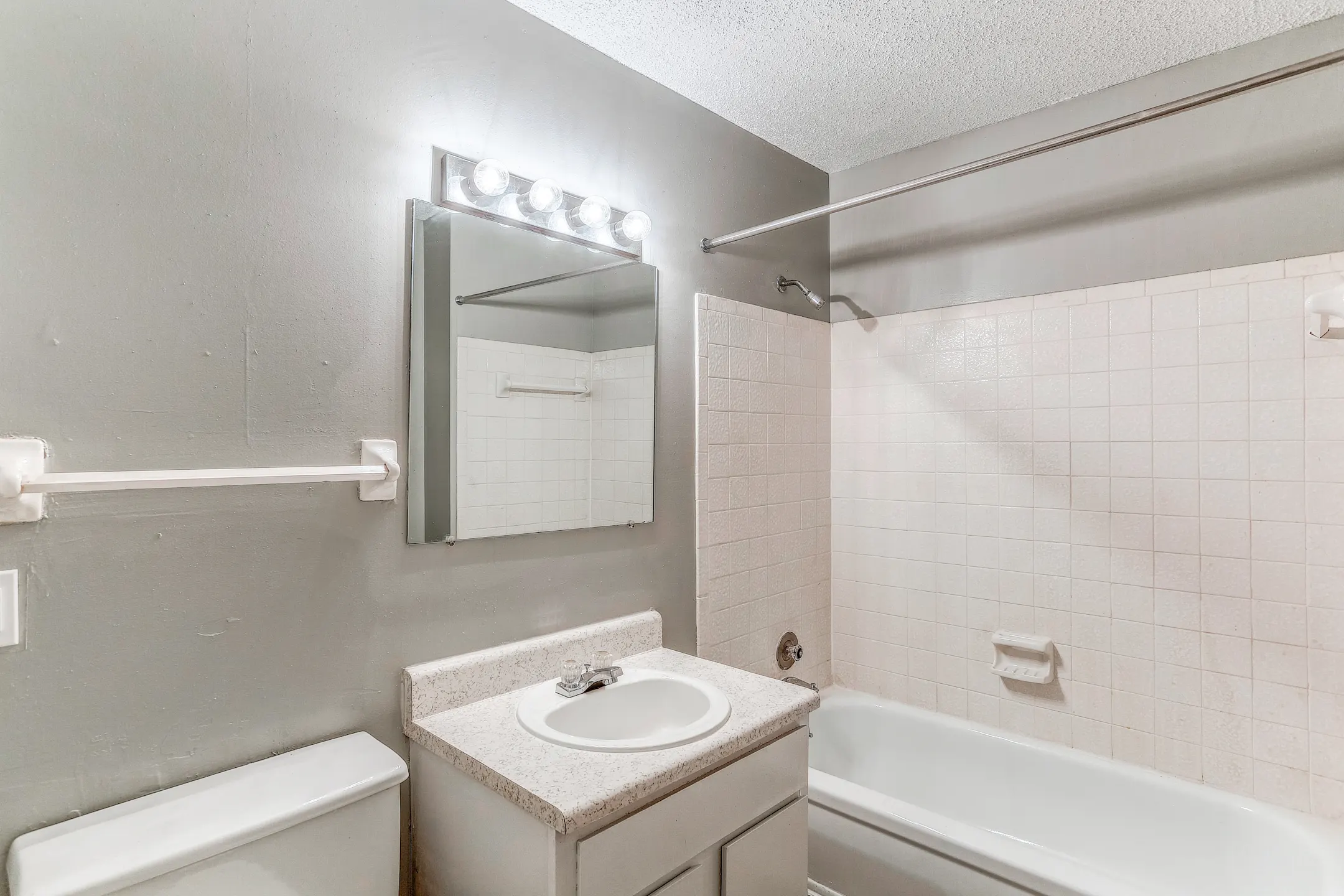 Willow Creek Apartments Bowling Green, KY 42103