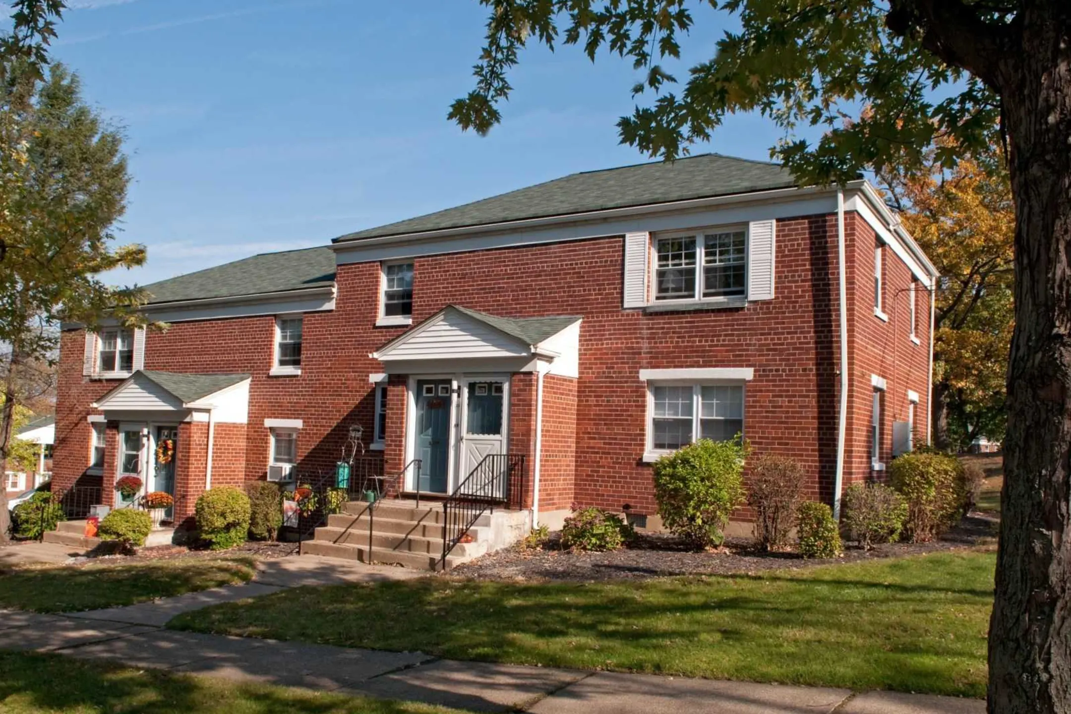 Oakmont Park Apartments - Scranton, PA 18505