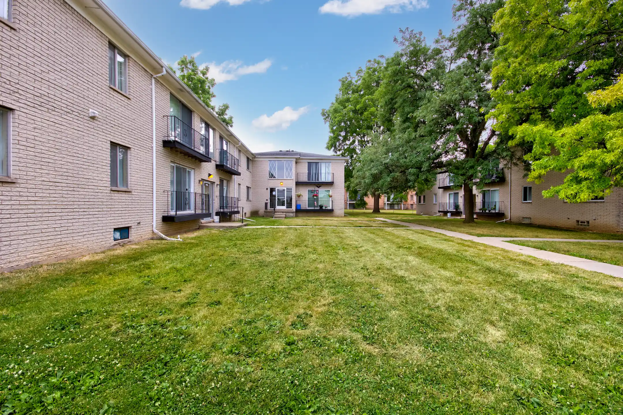 Fraser Apartments For Rent