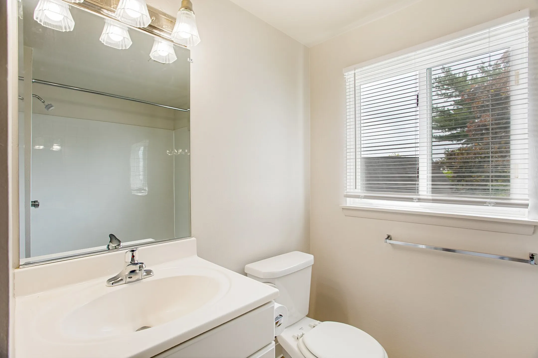 Bathroom - Winchester Park & Woods - Riverside, RI