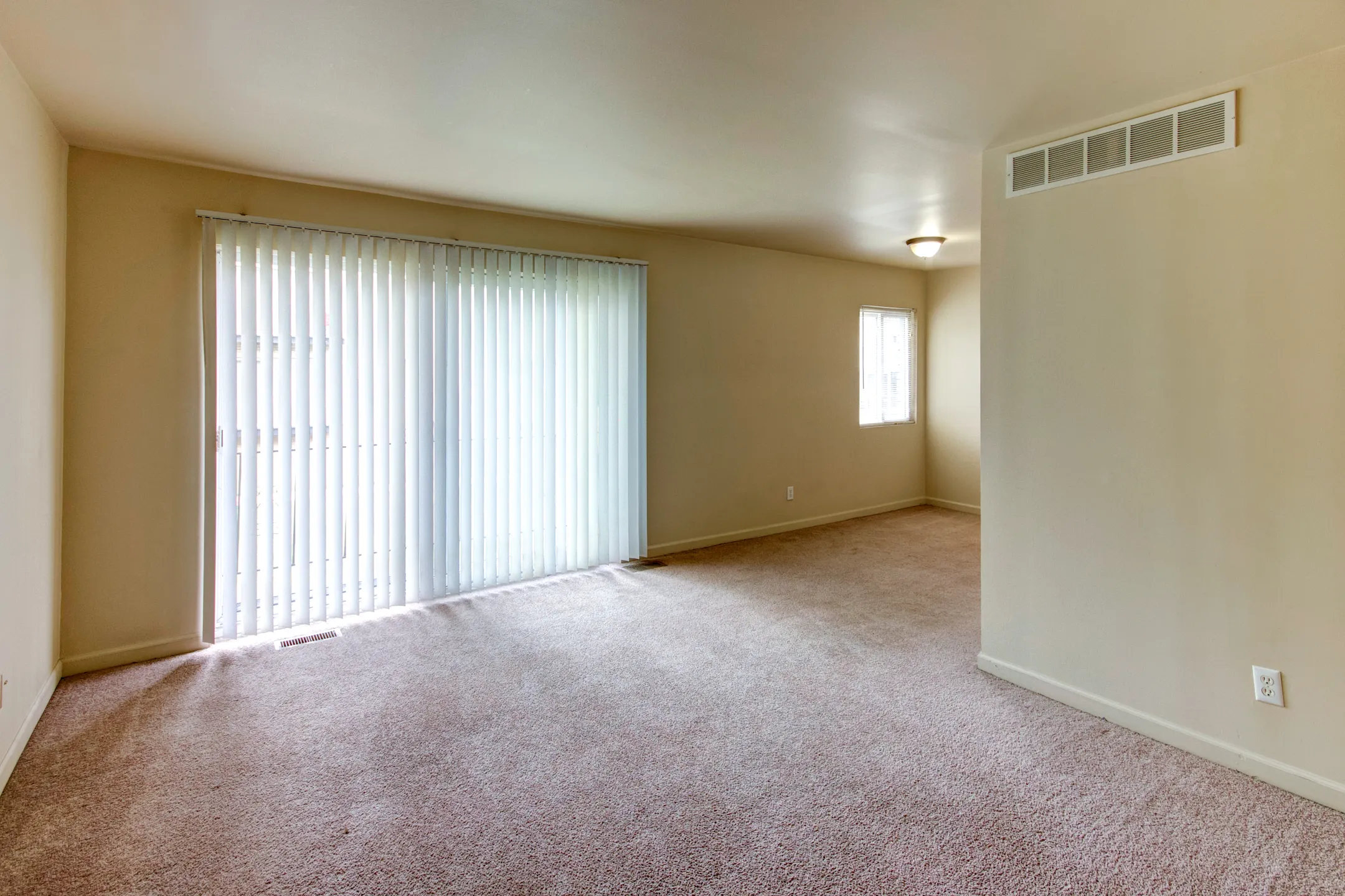 Pleasantview Manor Apartments Apartments Fraser, MI 48026