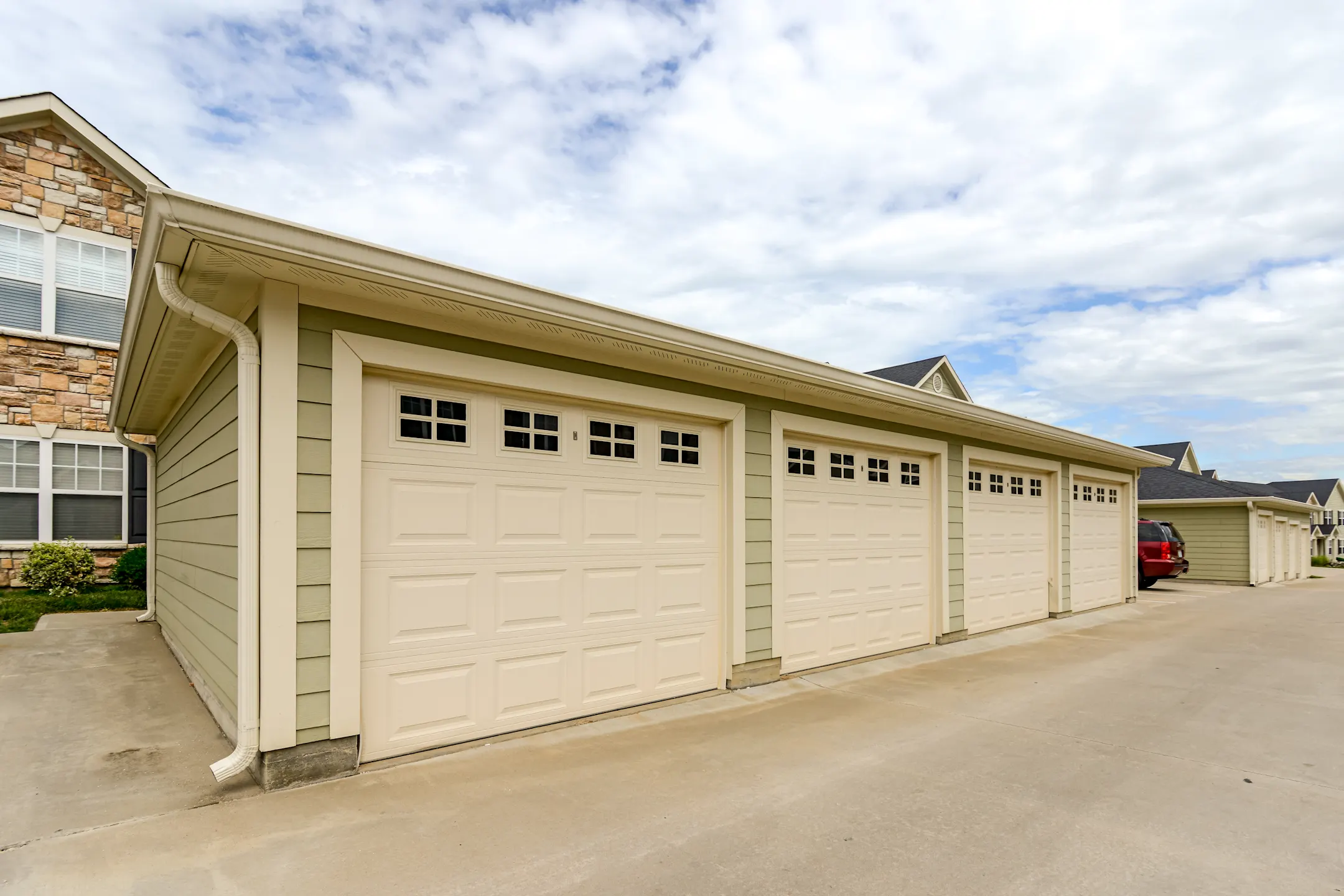 Gravois Ridge Townhomes 504 Stone Ridge Trl Fenton, MO Apartments