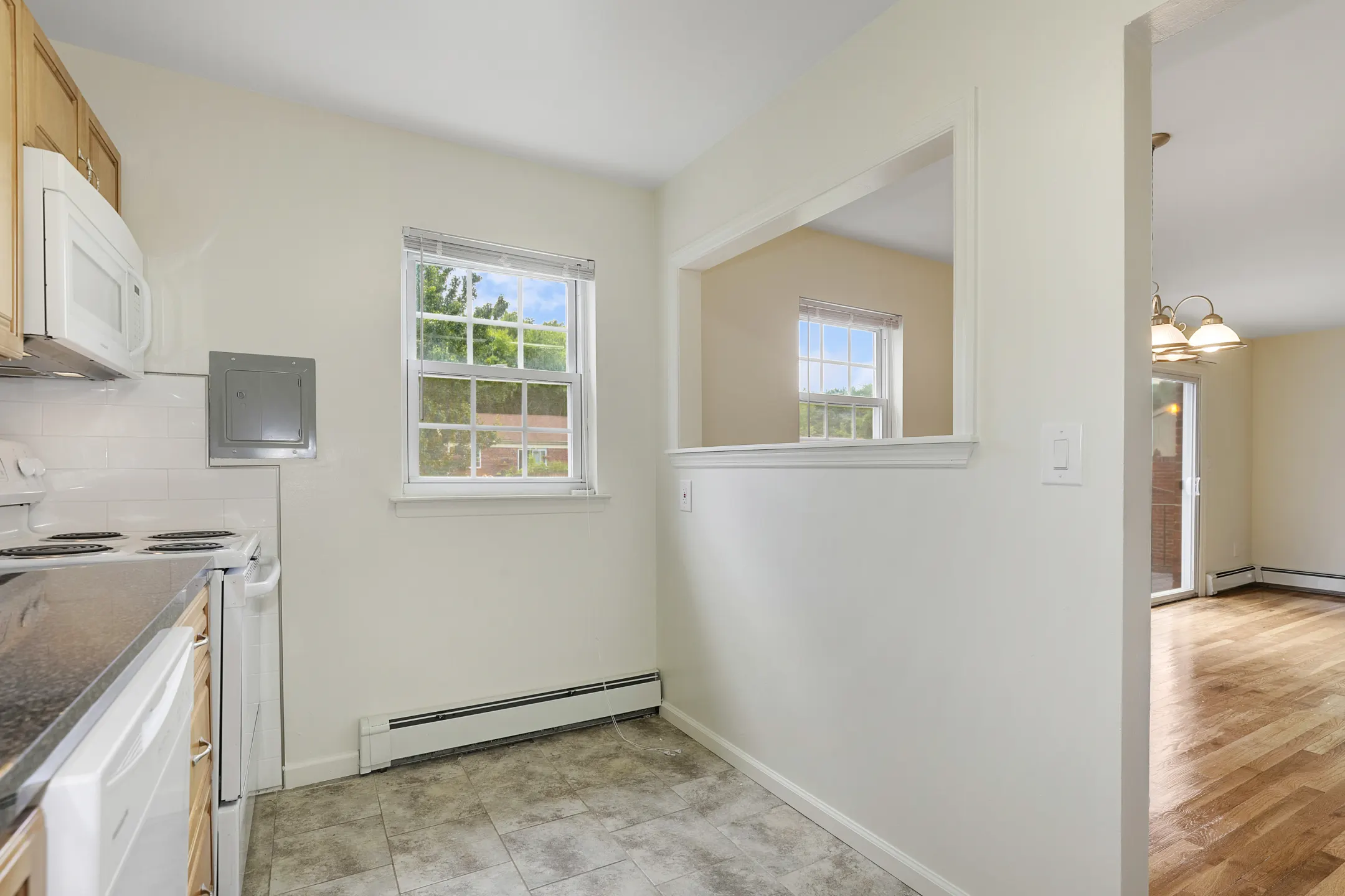 Balmoral Arms Apartments 130 Aberdeen Road Matawan, NJ Apartments for Rent Rent.