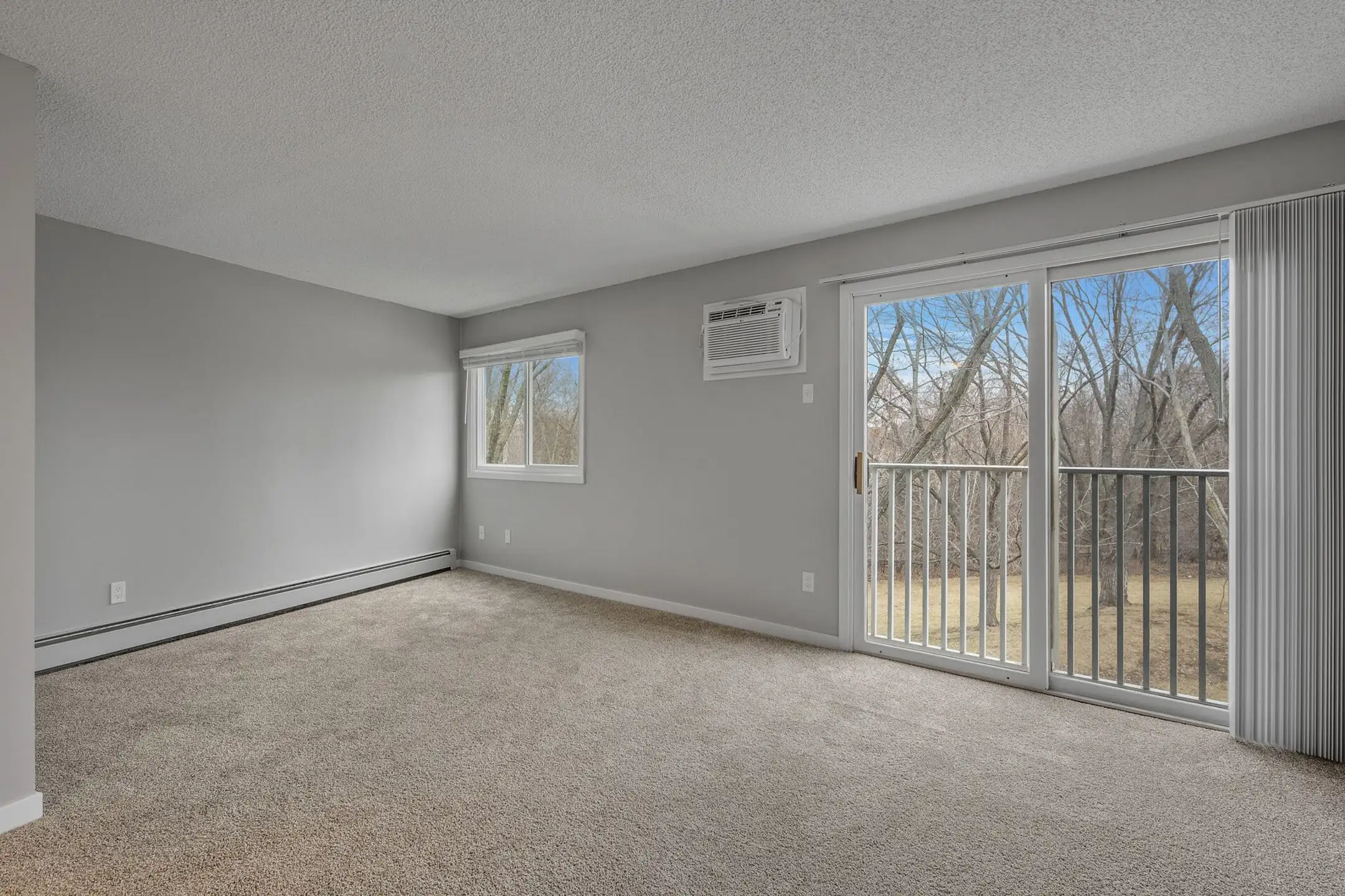 Hillcrest Place Apartments Apartments Saint Paul, MN 55117