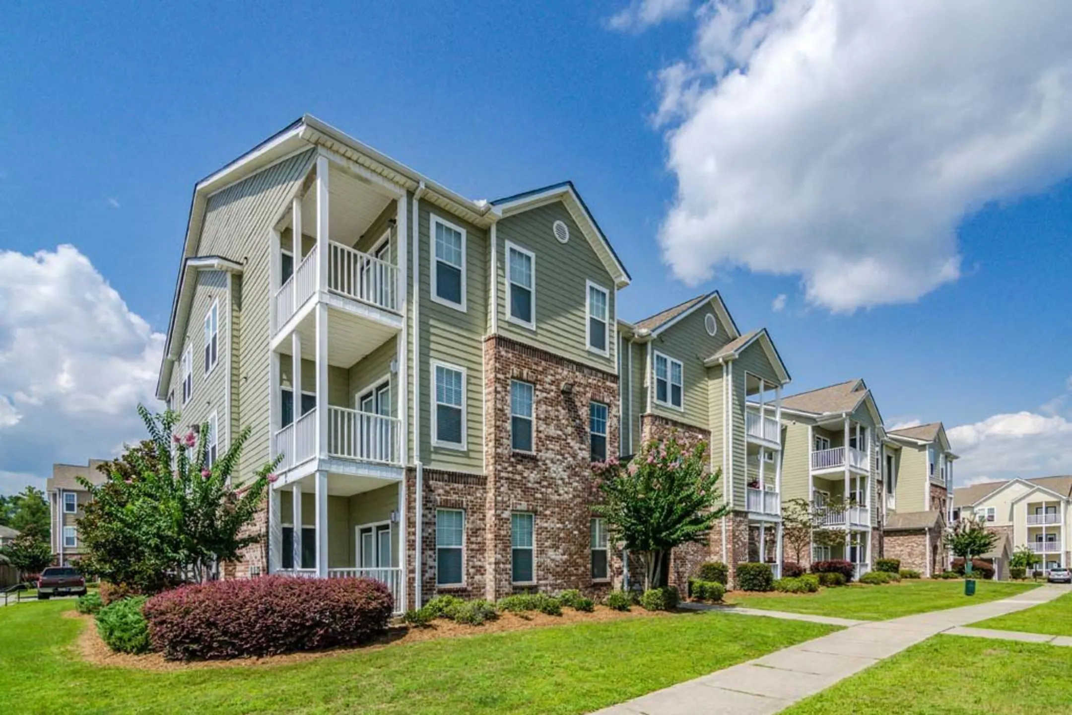 charleston-apartment-homes-2889-sollie-rd-mobile-al-apartments-for