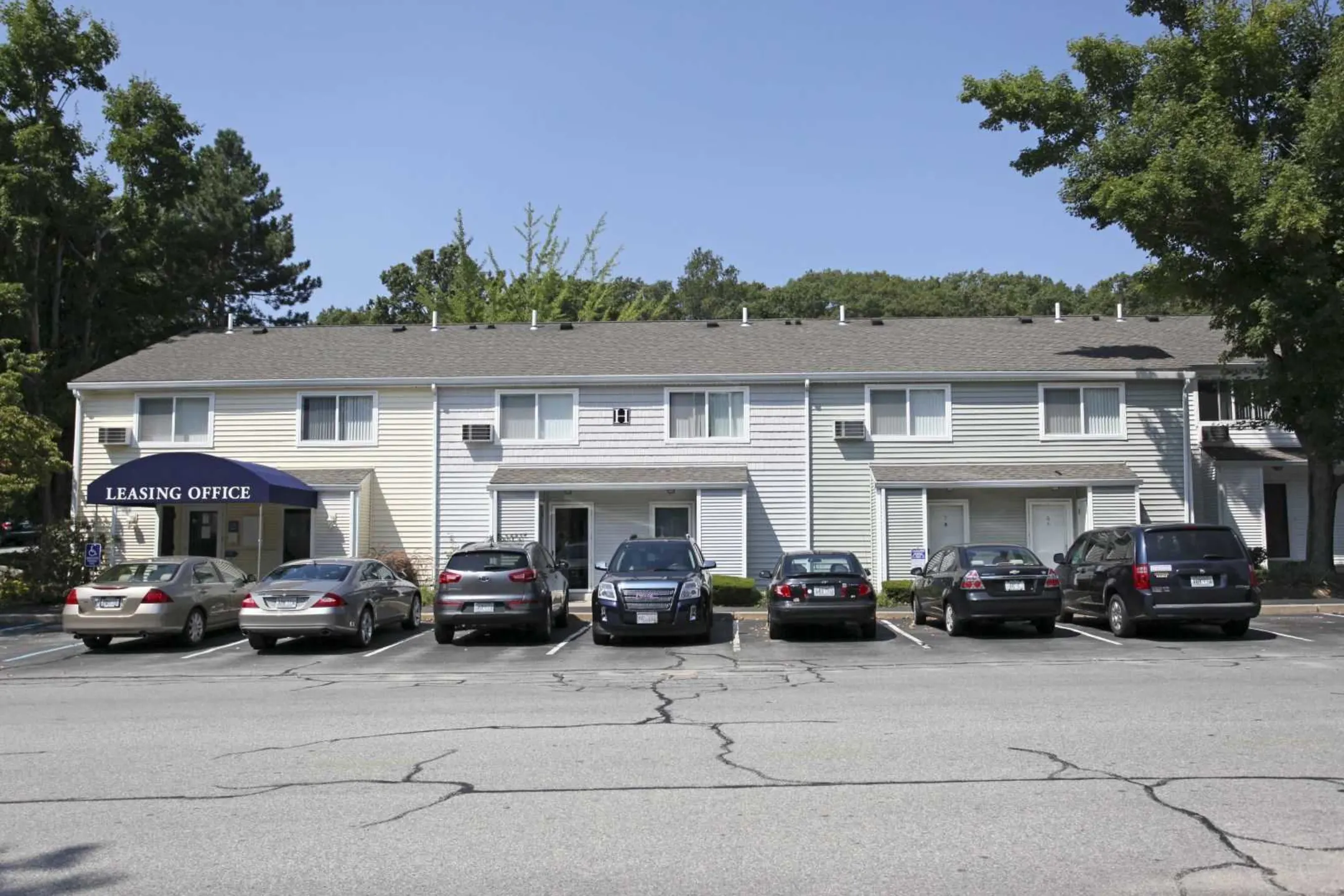 Leasing Office - Shorewood Apartments - North Providence, RI